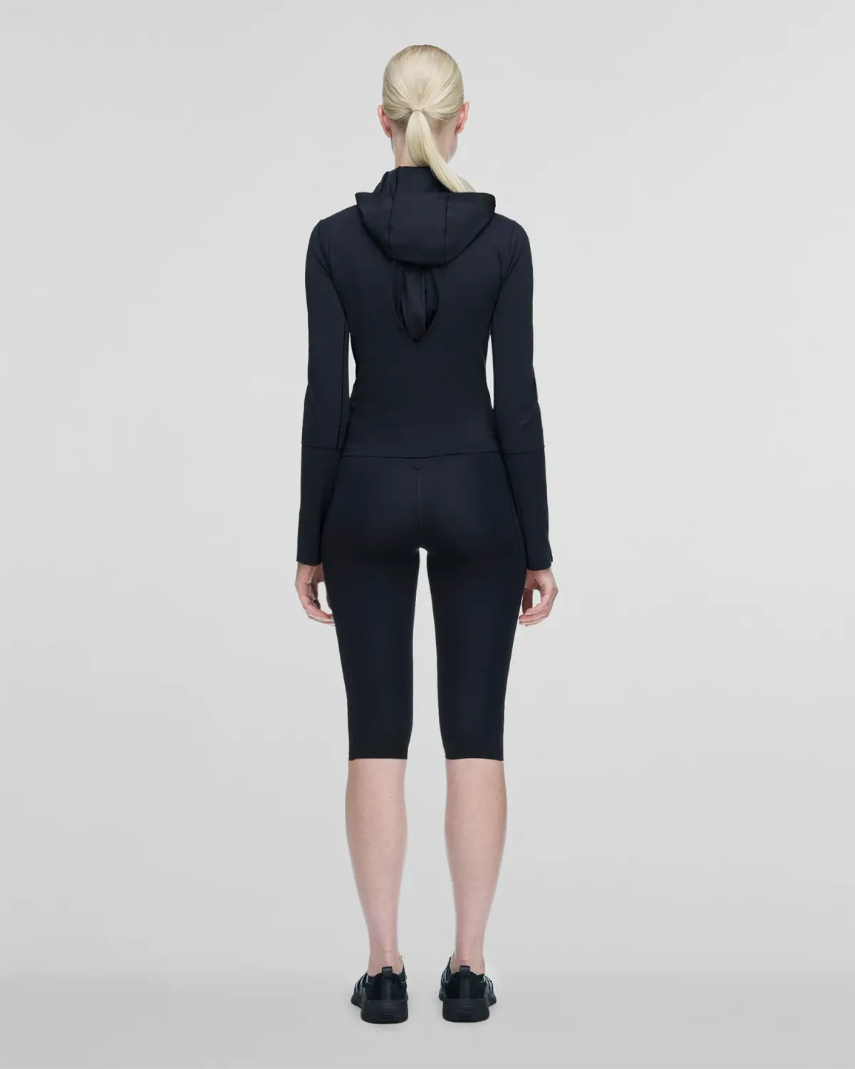 Training Midlayer Black - Image 5