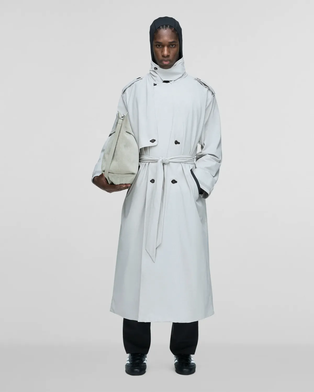 Uniform Trenchcoat Chalk Pearl - Image 10