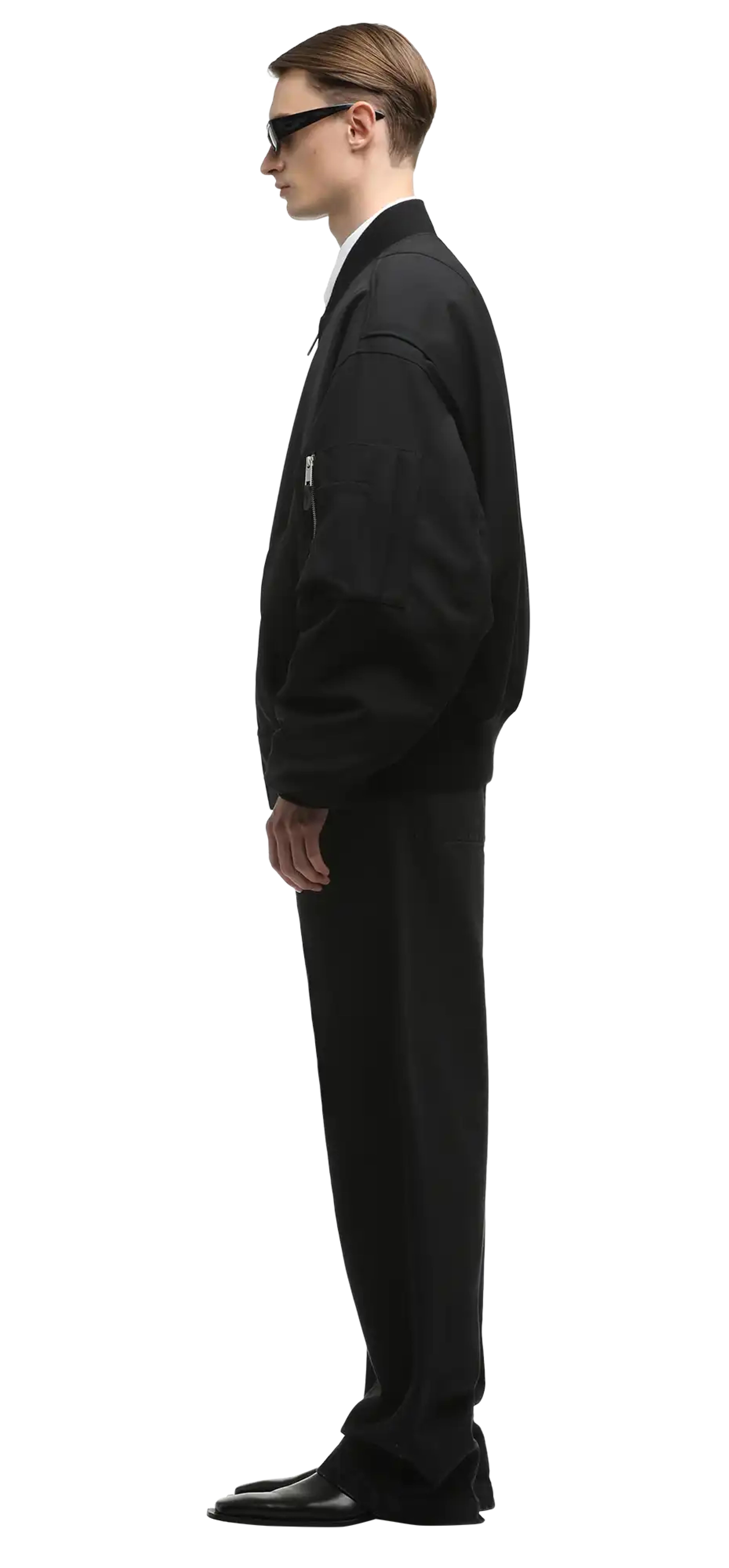 broad-bomber-wool-black-wool character left view