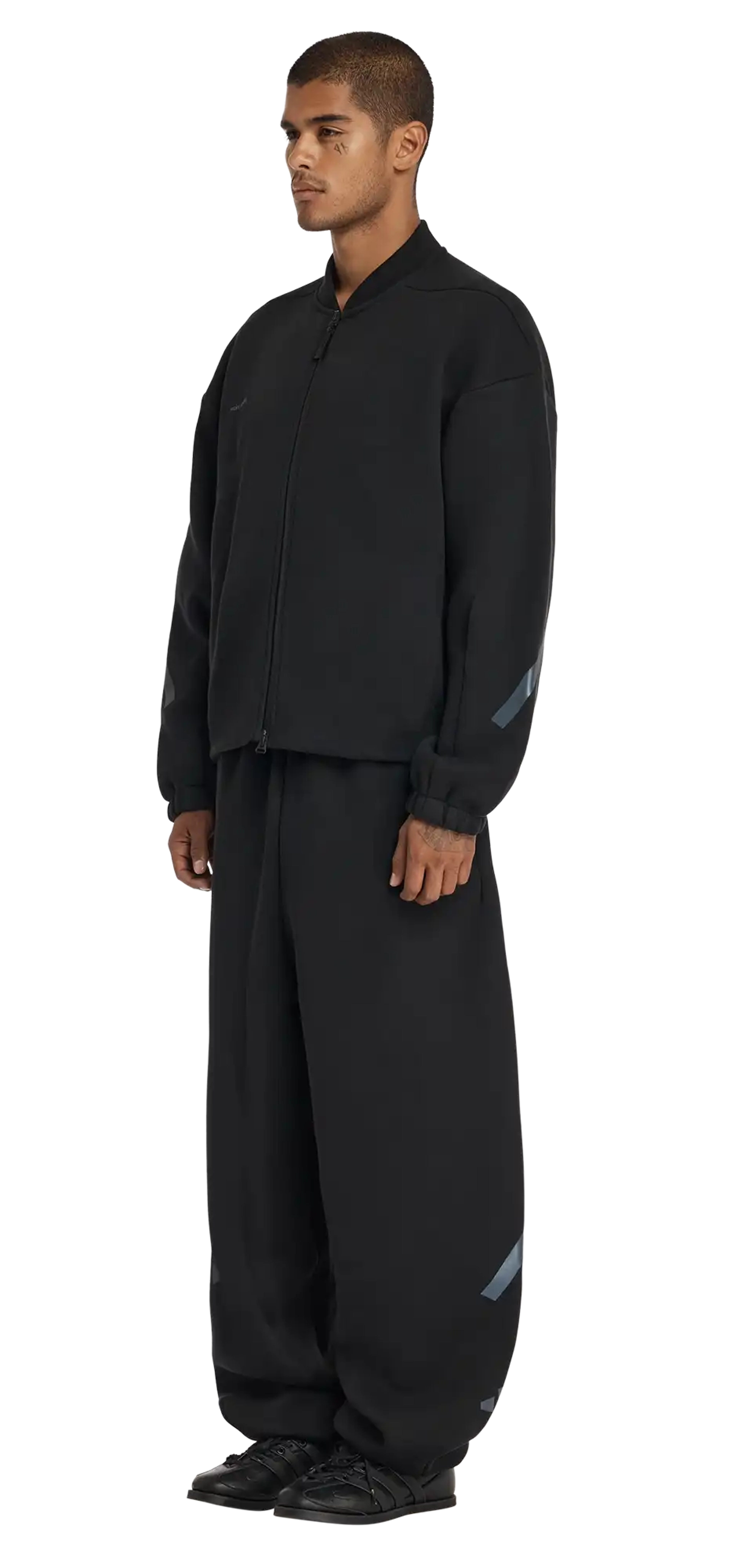 z.n.e. full zip knit black - entire studios