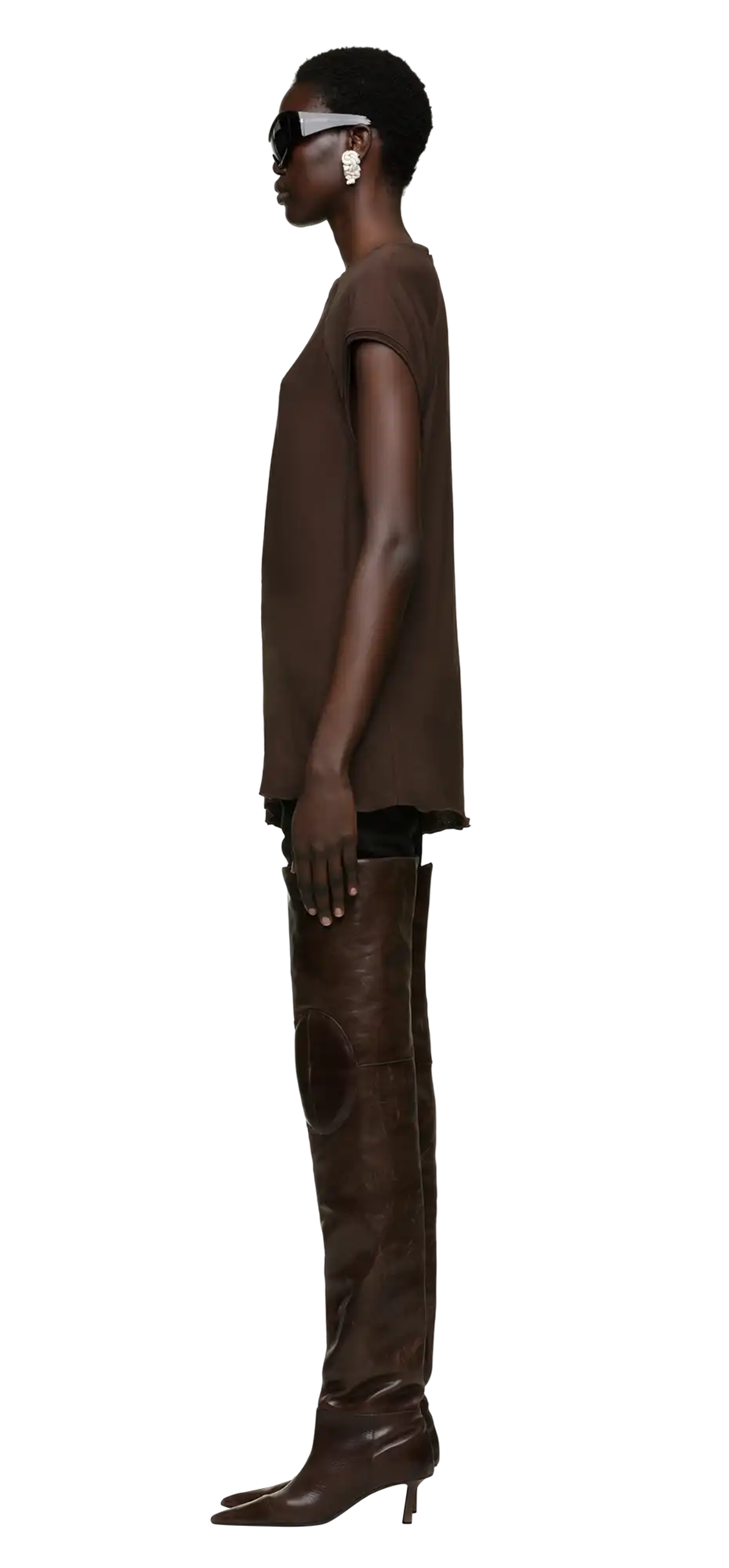 long-tank-umber character left view