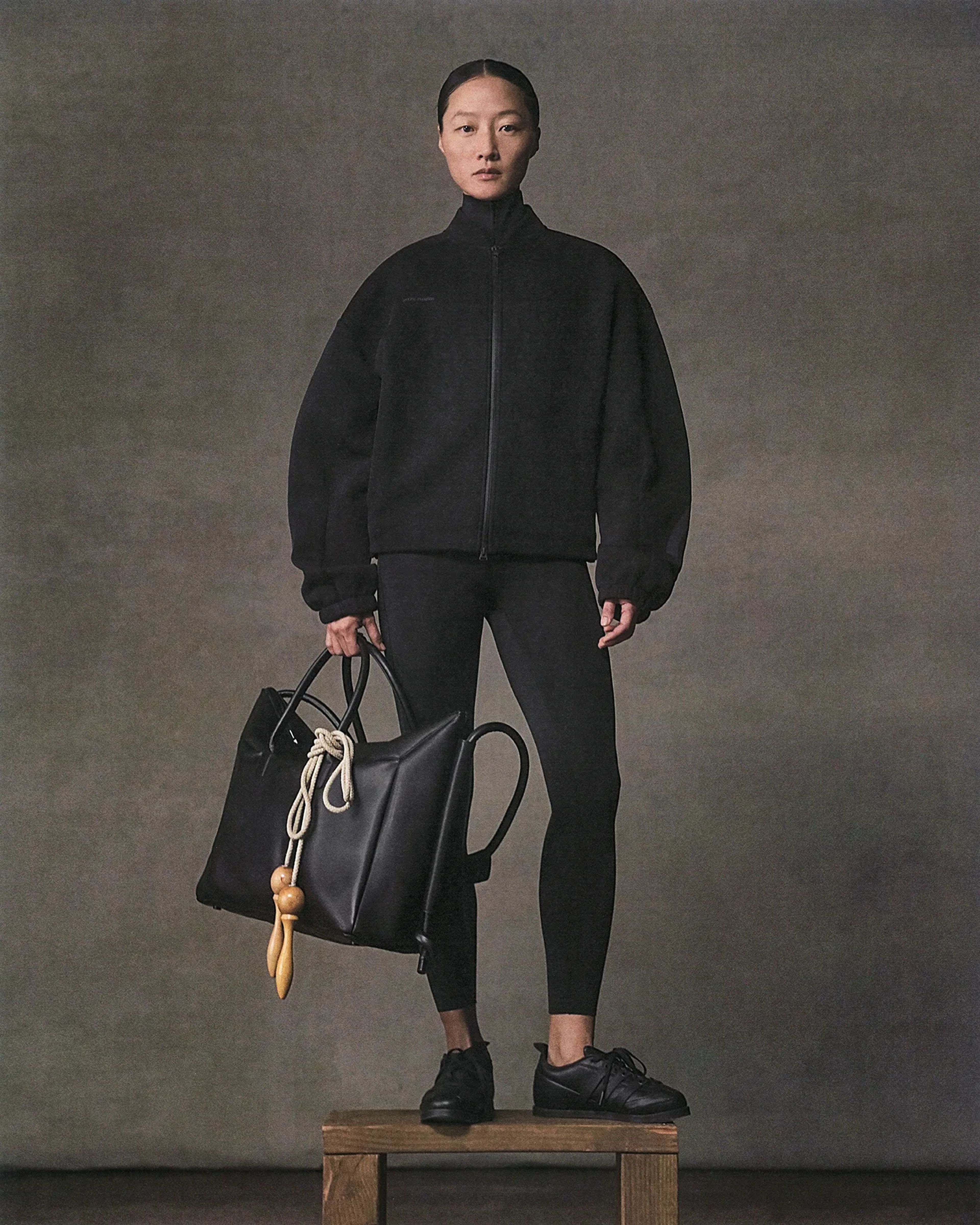 Z.N.E. Full Zip Knit Black - Image 3