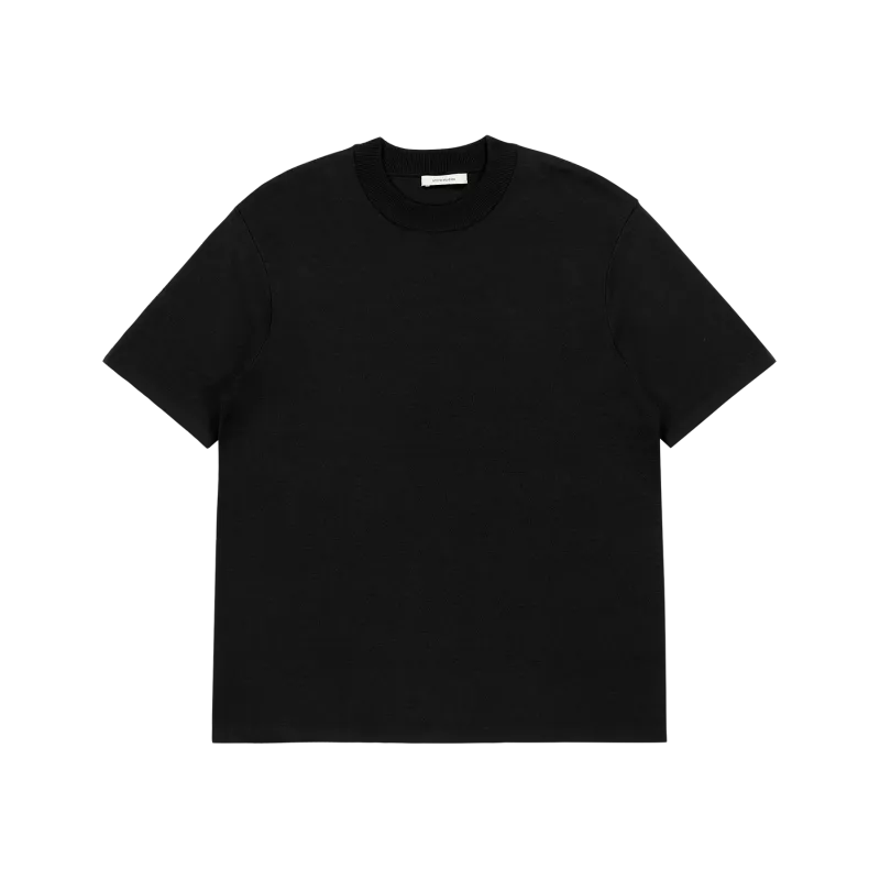 slim-knit-tee-black garment view