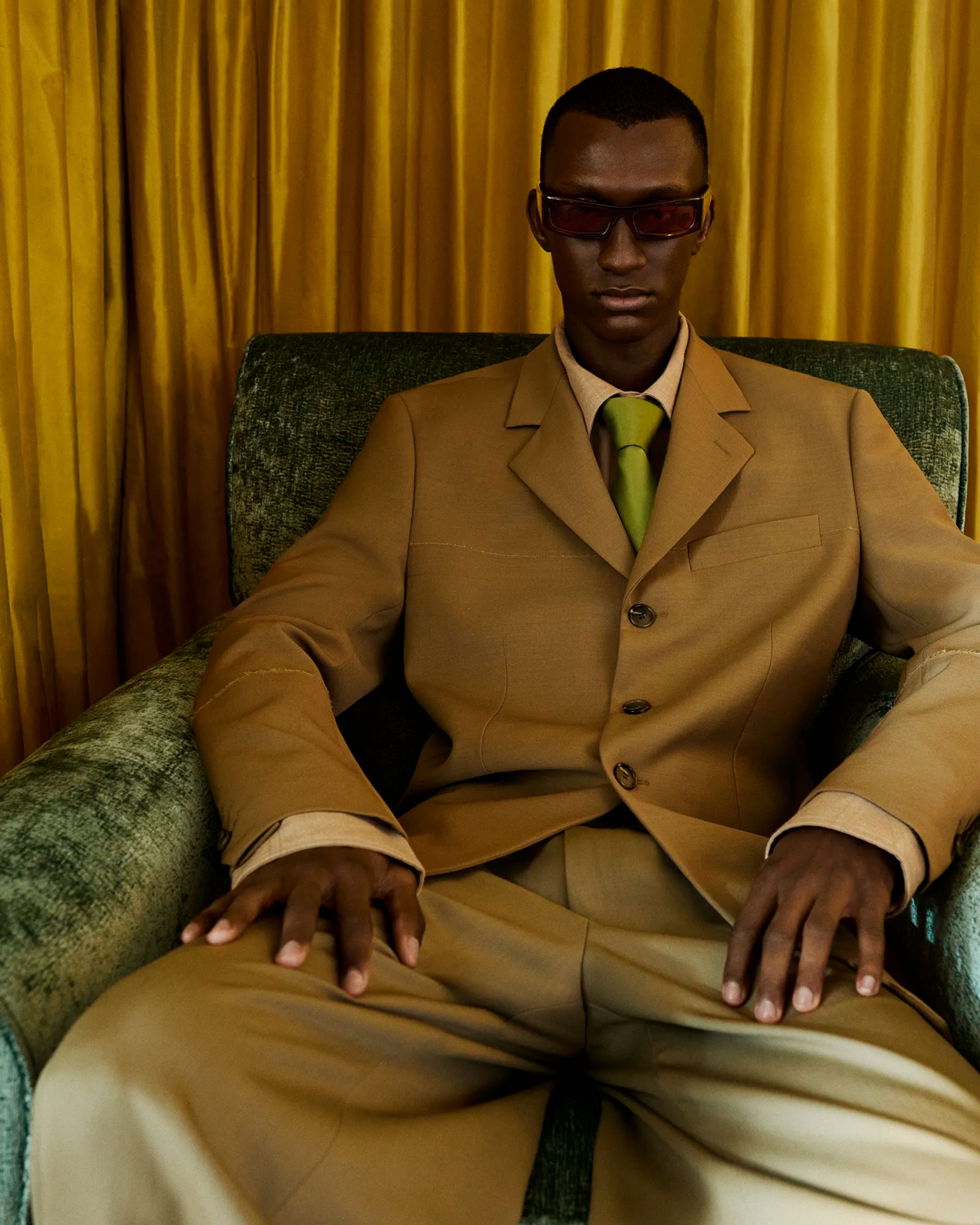 atheric-frame-phoenix photo model