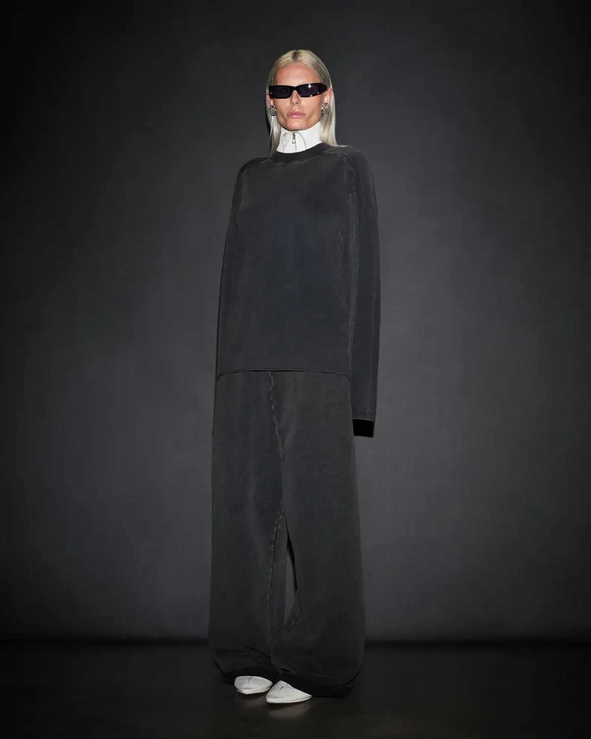 Full Sweatpant Washed Black - Image 2
