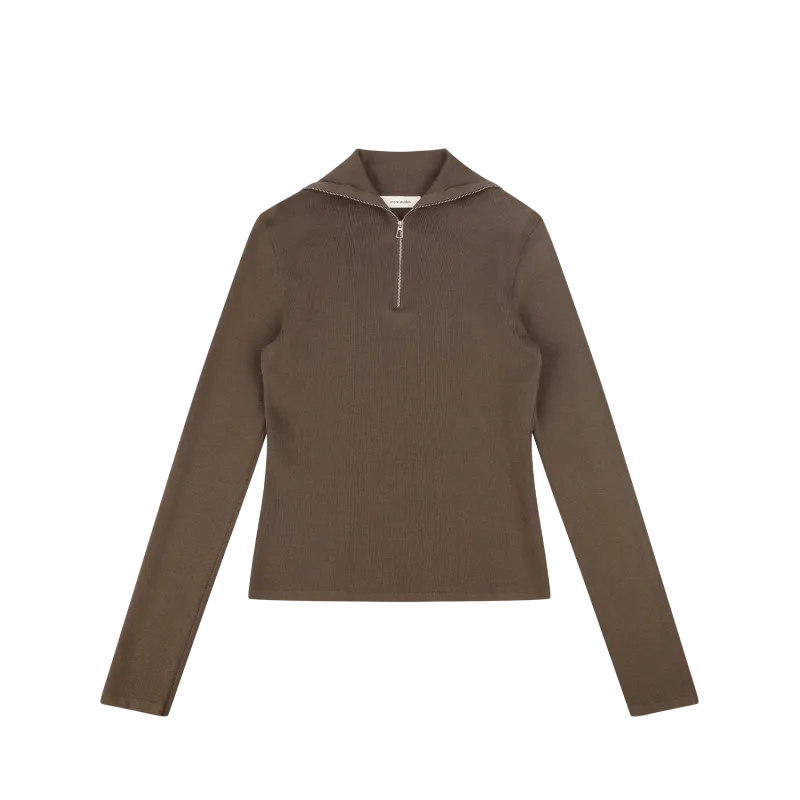 zip-up-turtleneck-slim-brown garment view