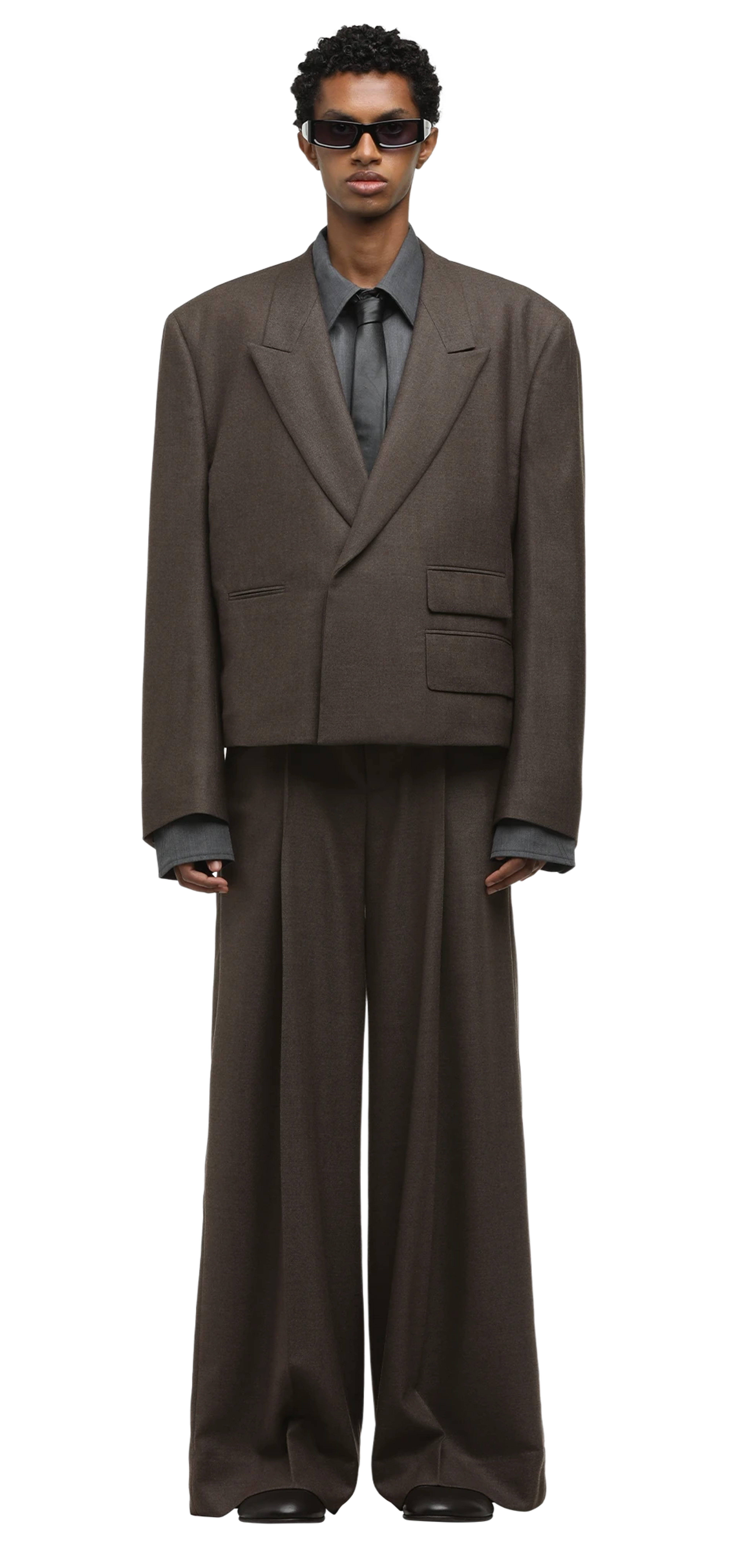 book-blazer-pecan character front view