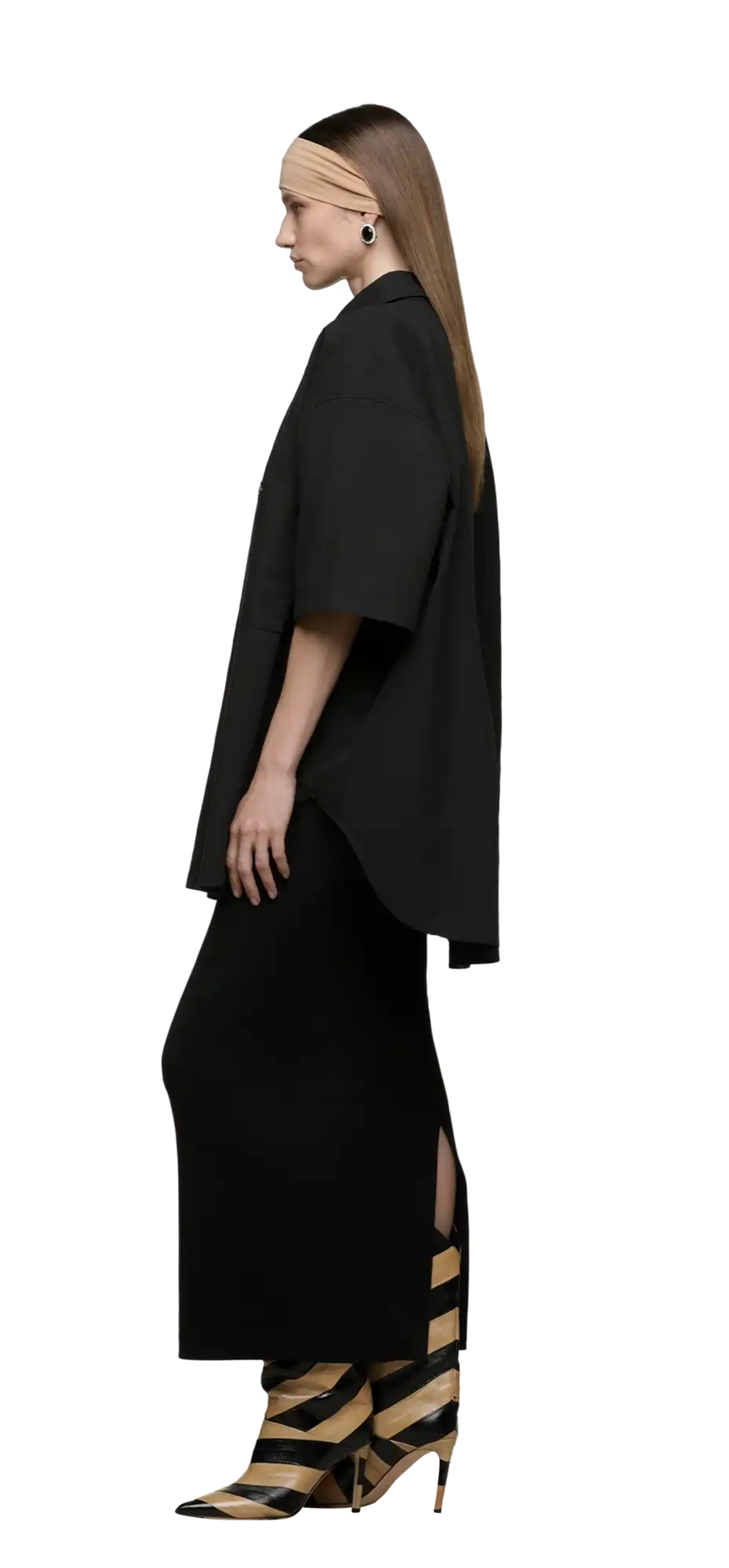 duper-ss-shirt-black character left view