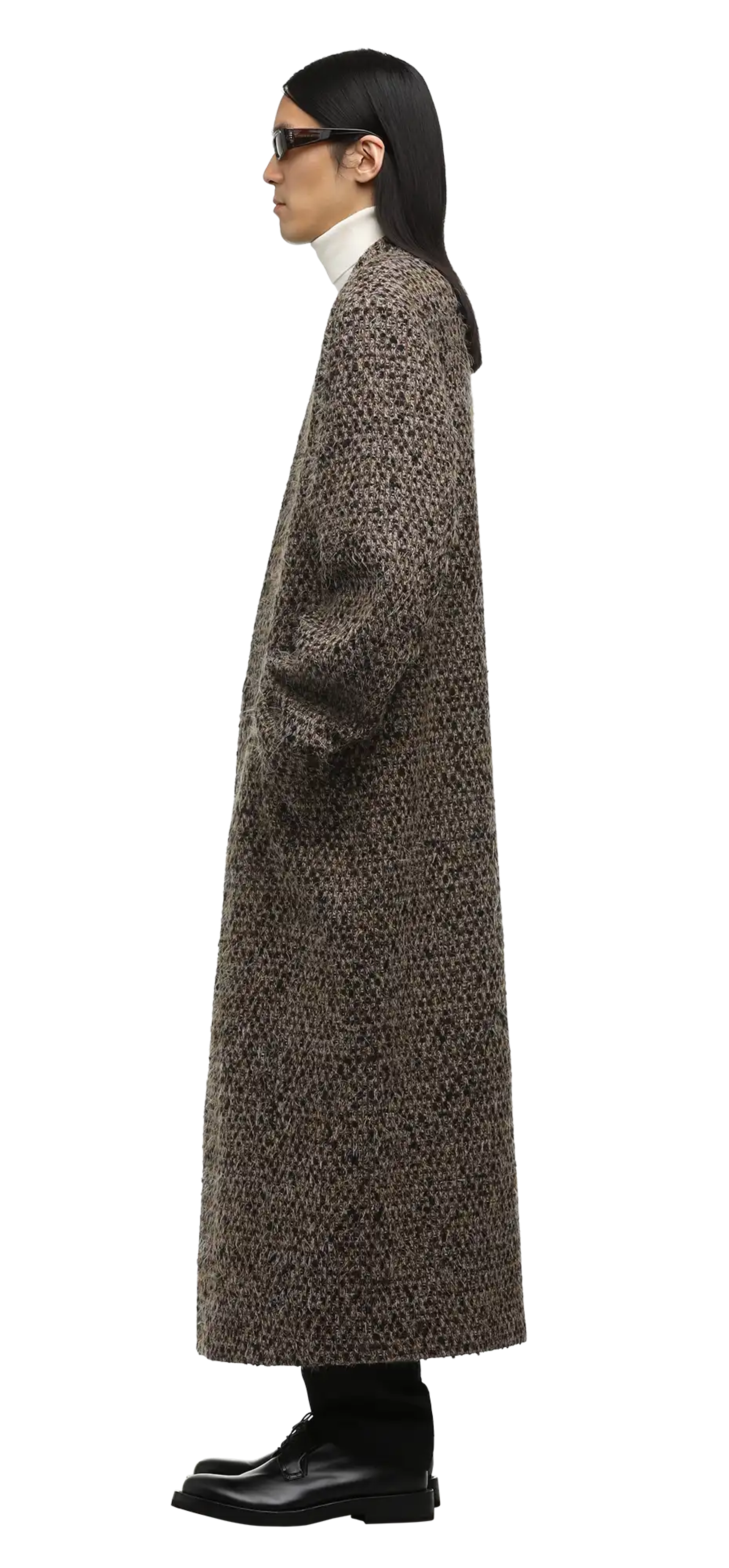 mute-coat-multi-brown character left view