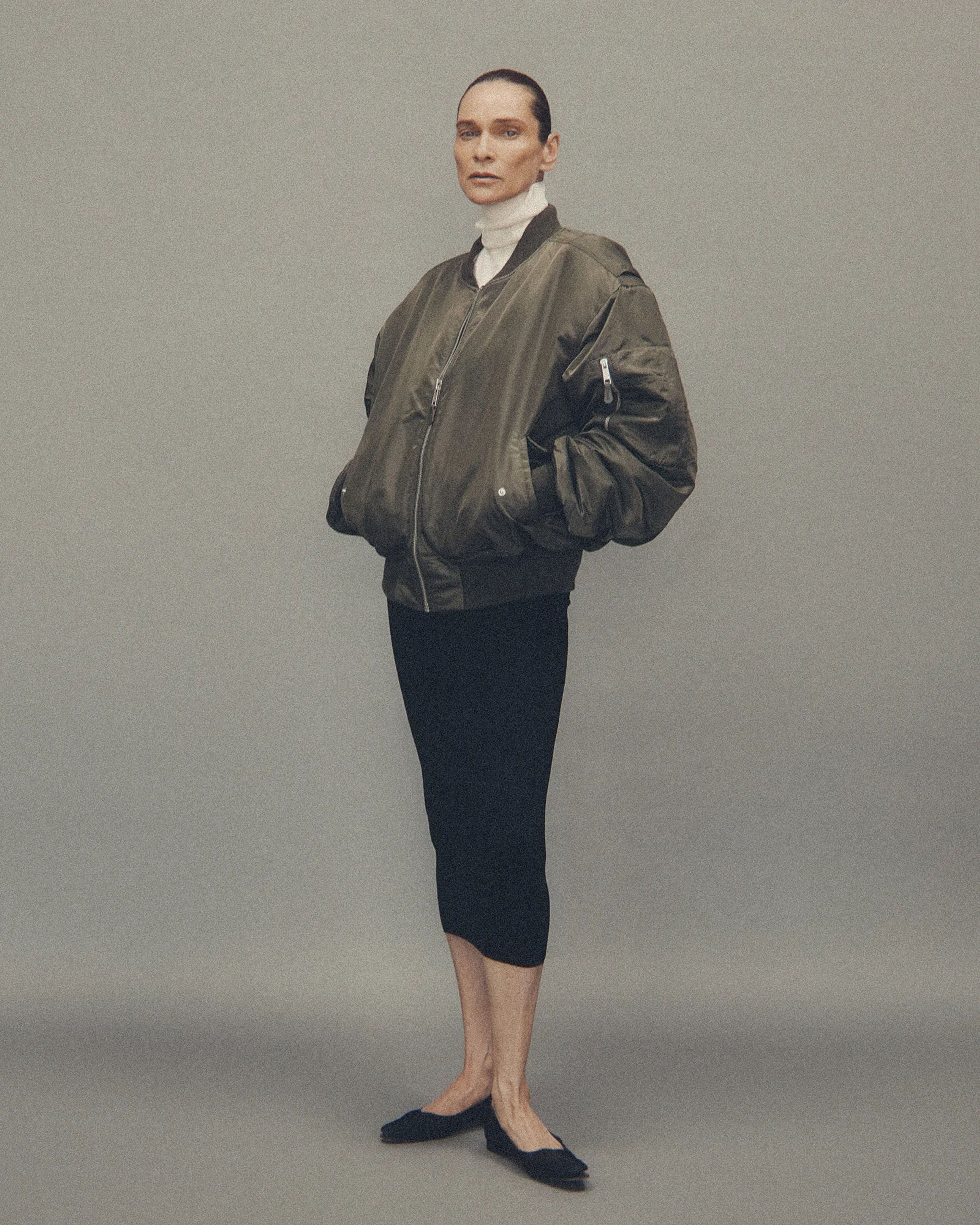 Cropped Broad Bomber Khaki - Image 5