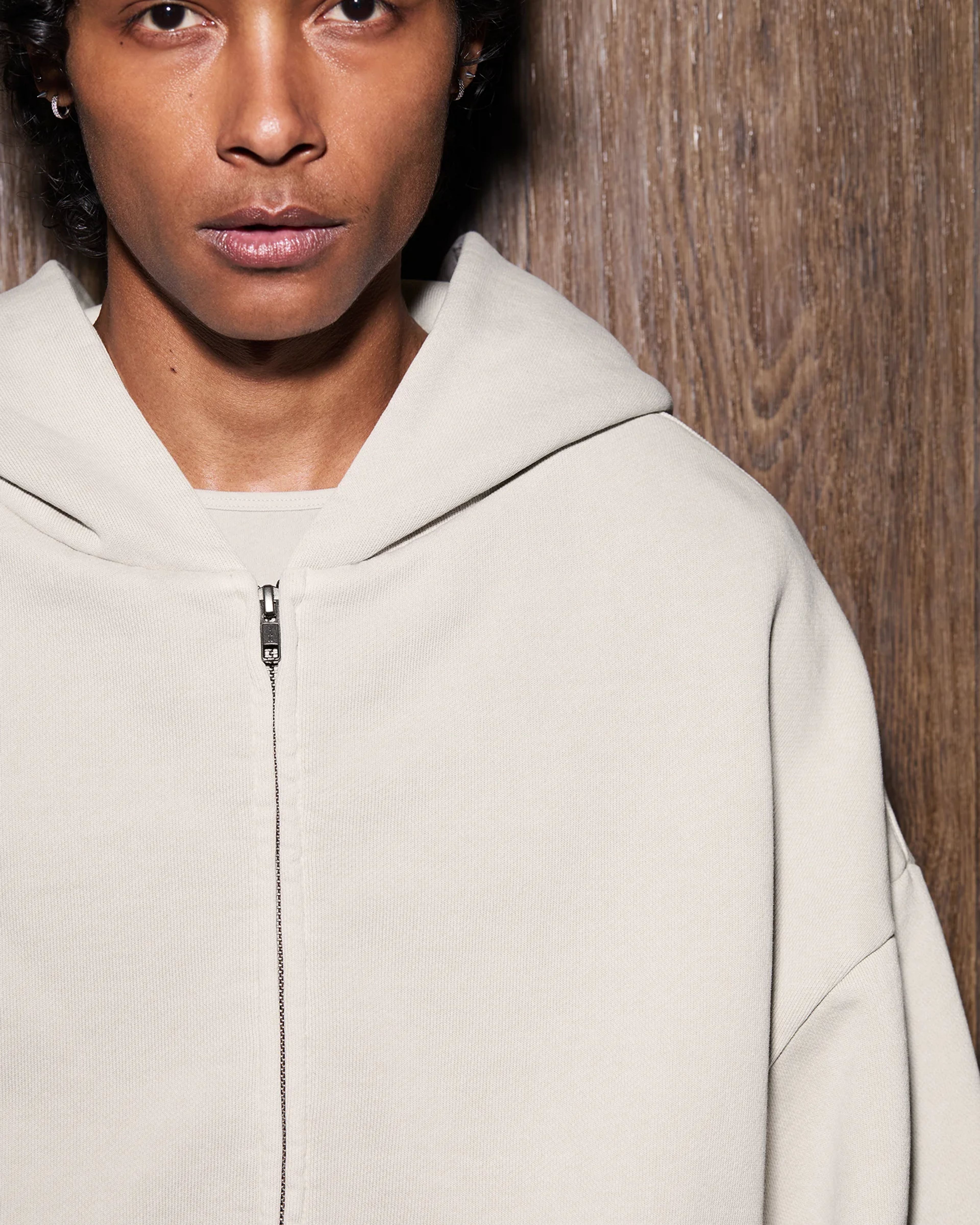 Thermal Hood Off White - Image 2