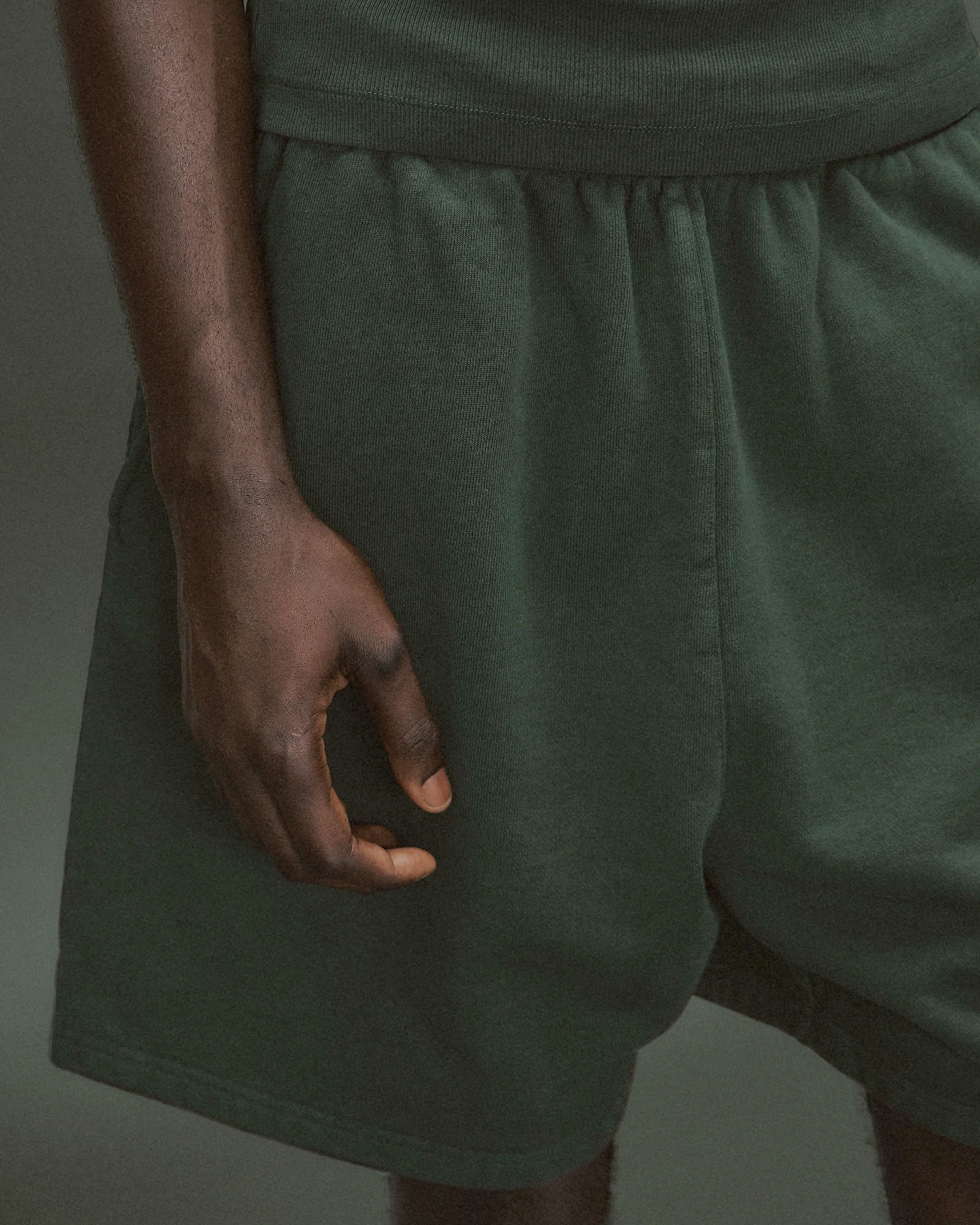 Standard Sweatshort College Green - Image 3