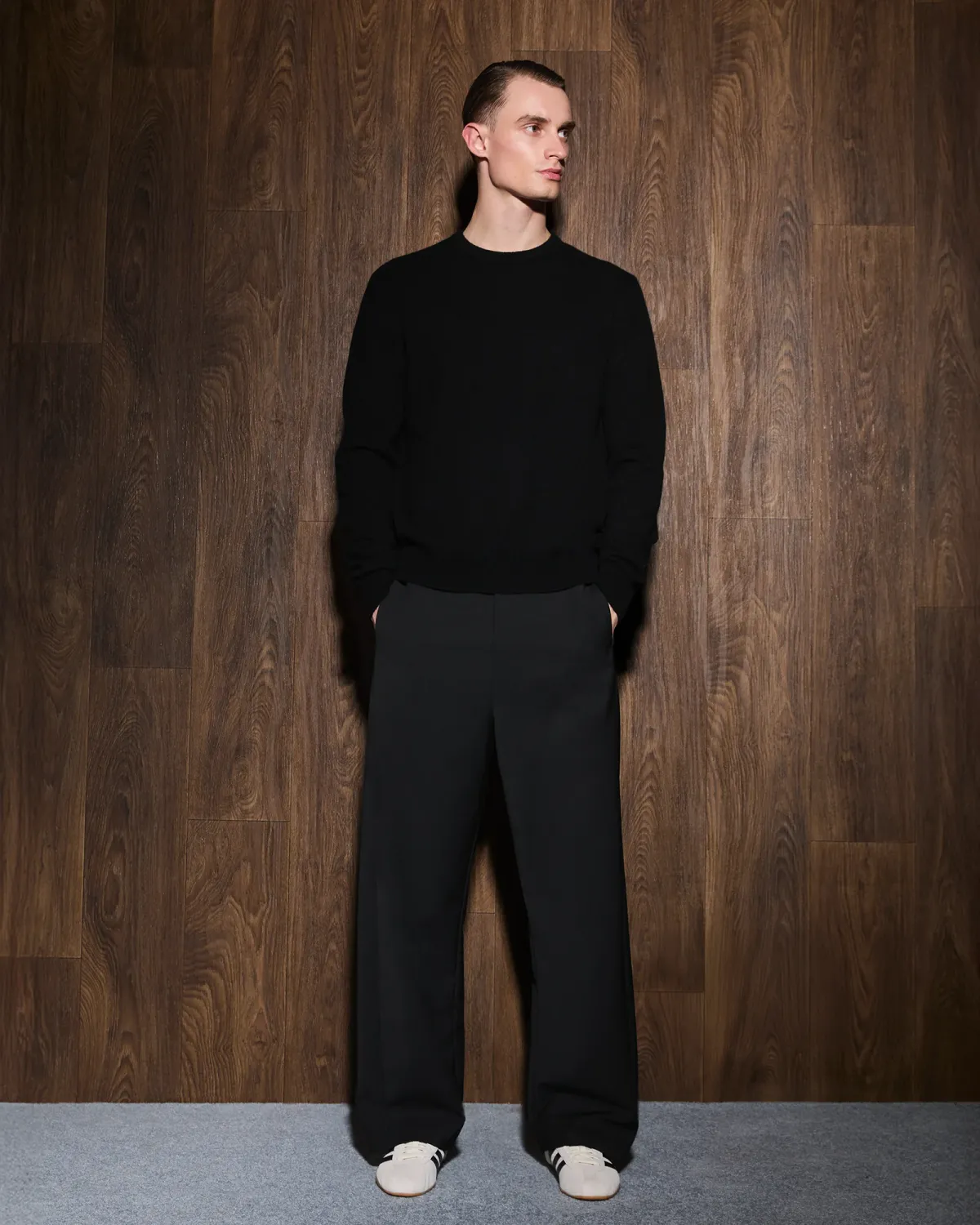 Knit Cashmere Crewneck Black - Image 2