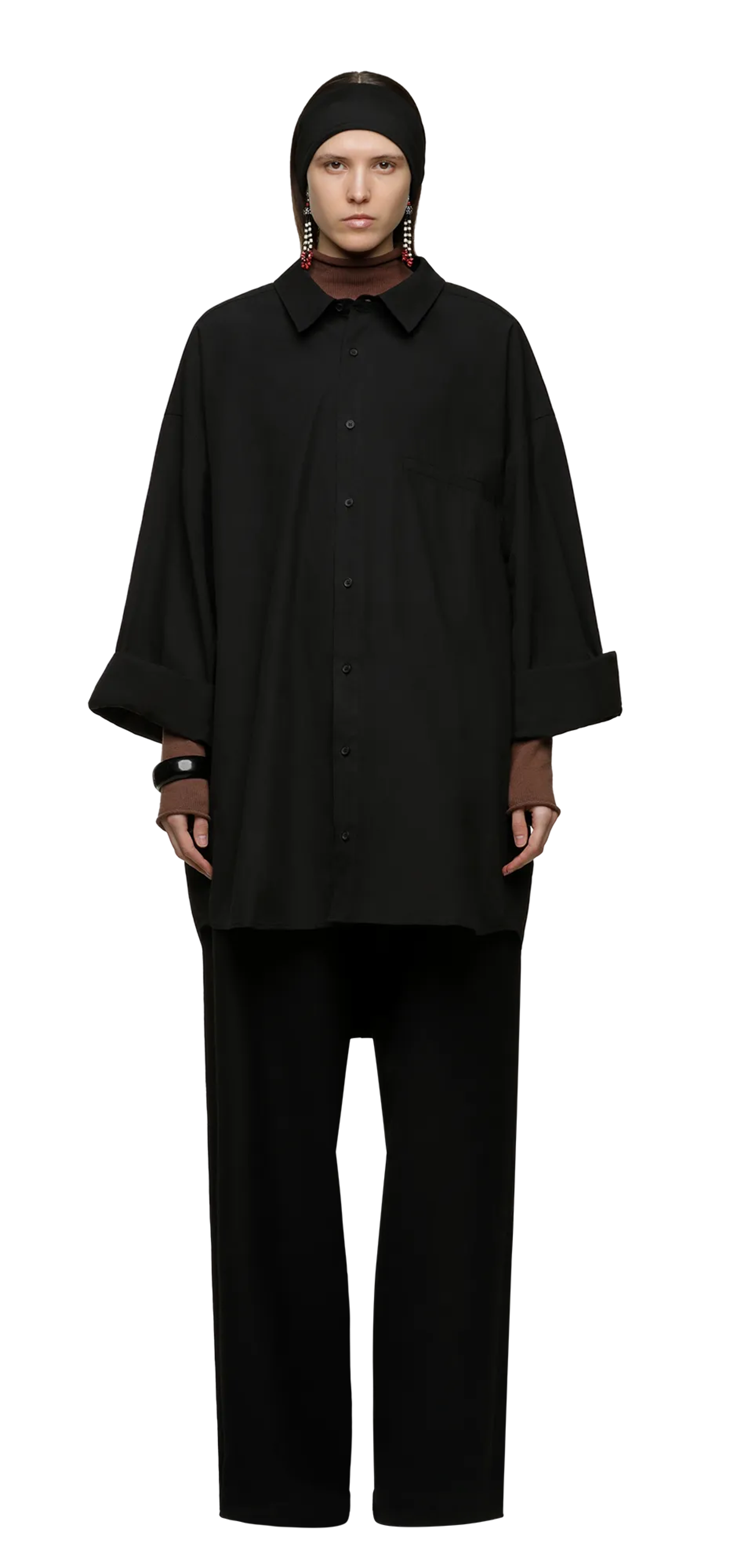 giant-shirt-black-ss25 character front view