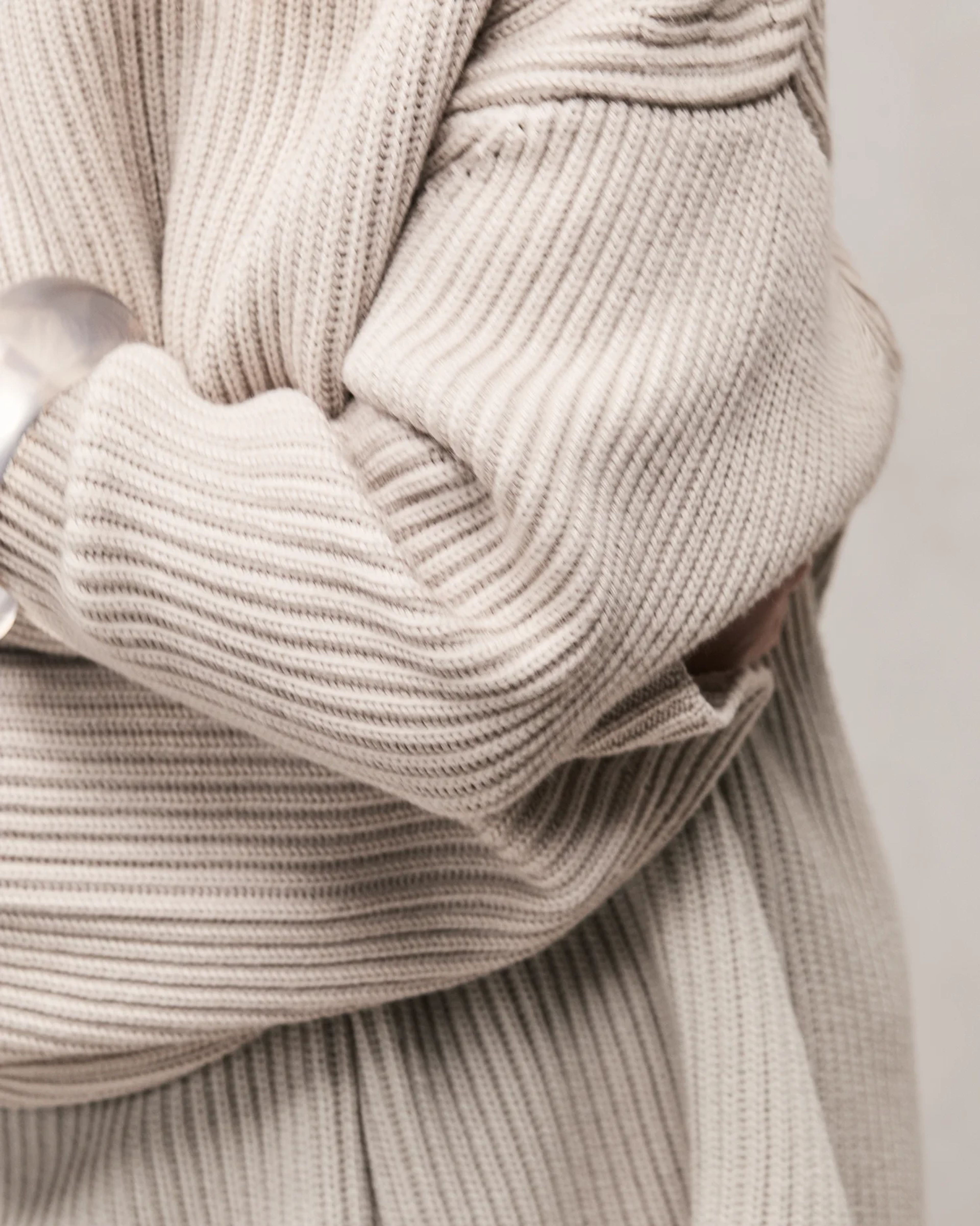 Oversize Knit Crewneck Beige - Image 4