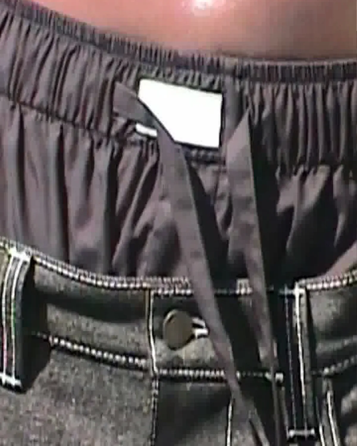 Field Short Raw Black - Image 4