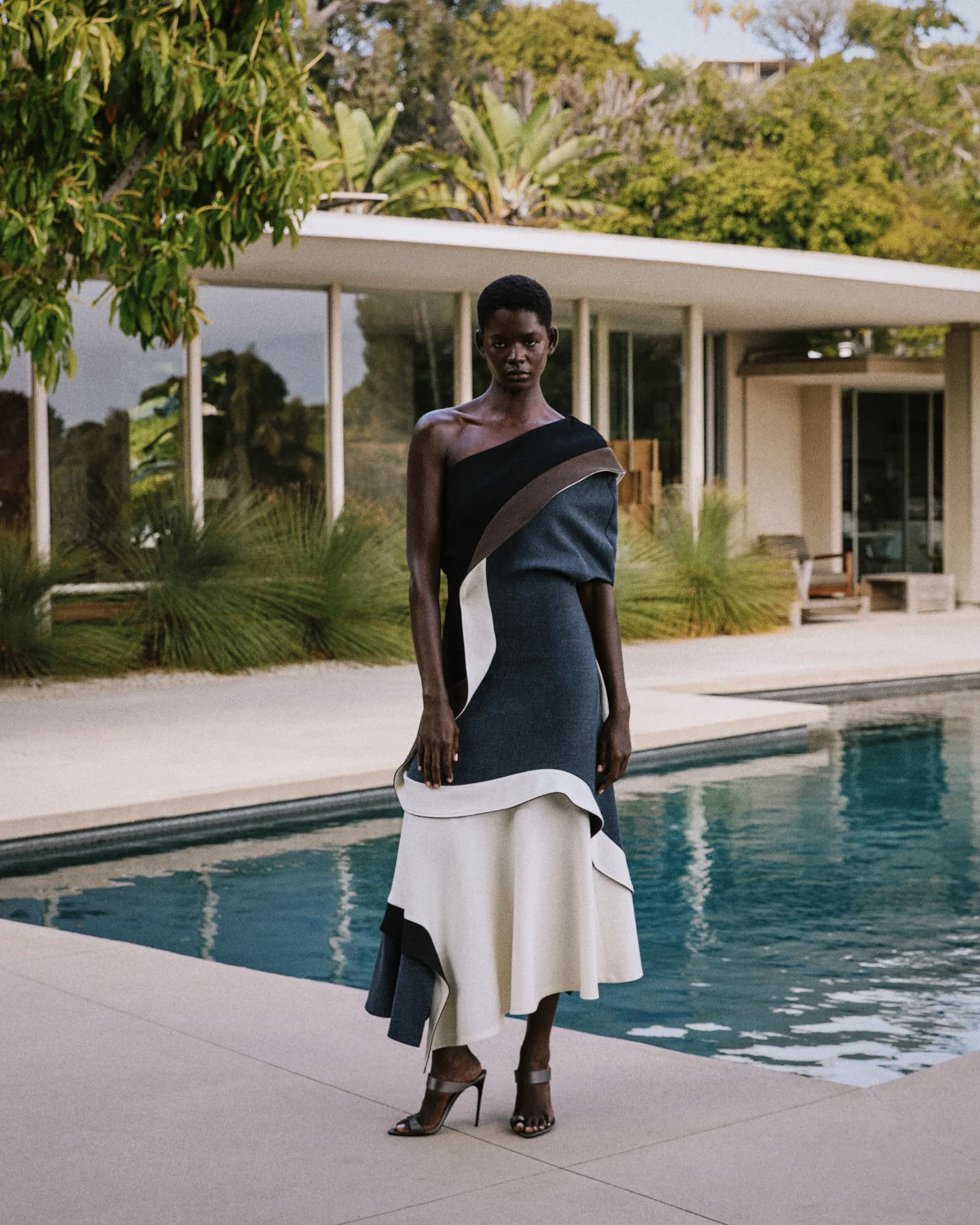 Trist Dress Emperador - Image 2