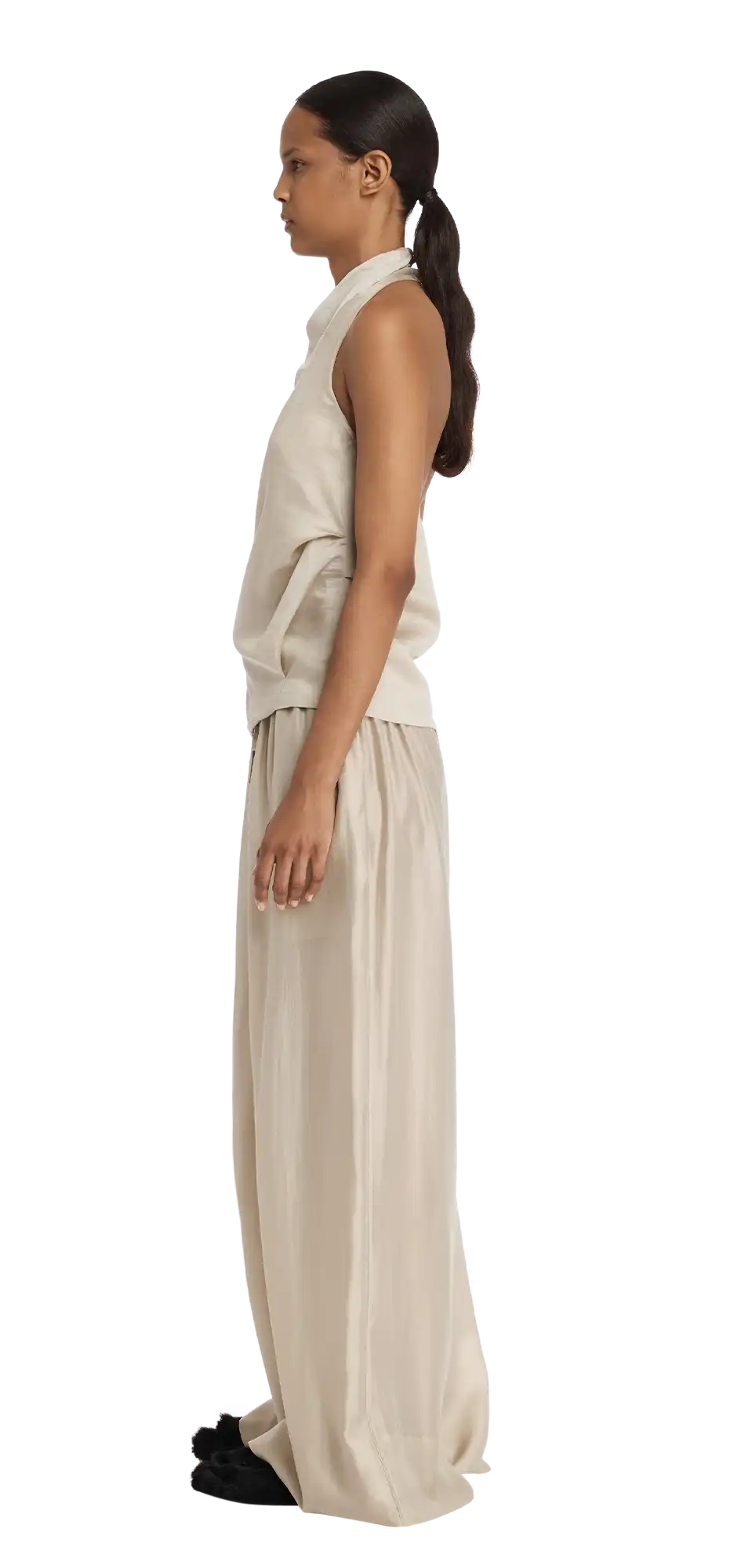 fluid-top-shells character left view