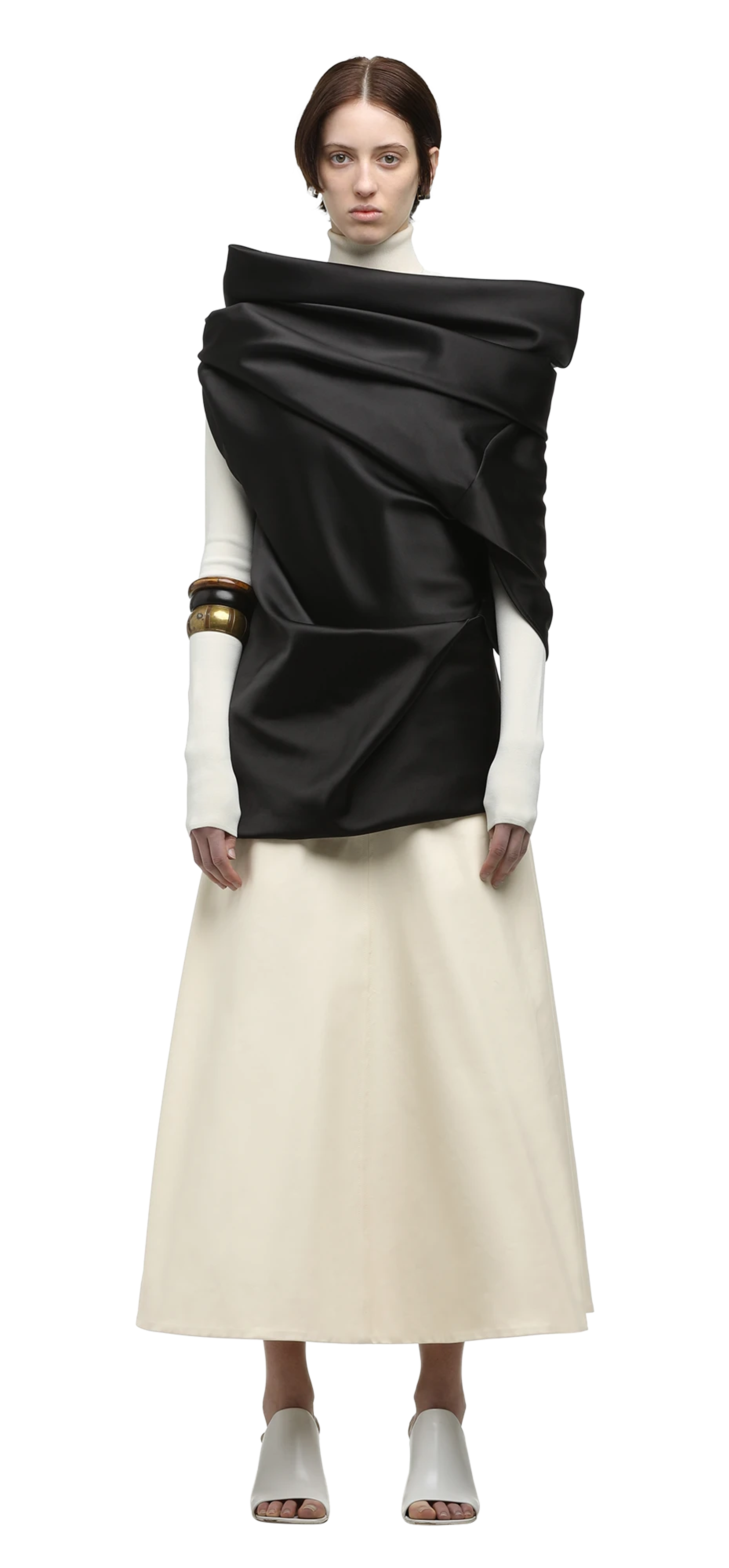 moulded-top-black-sateen character front view