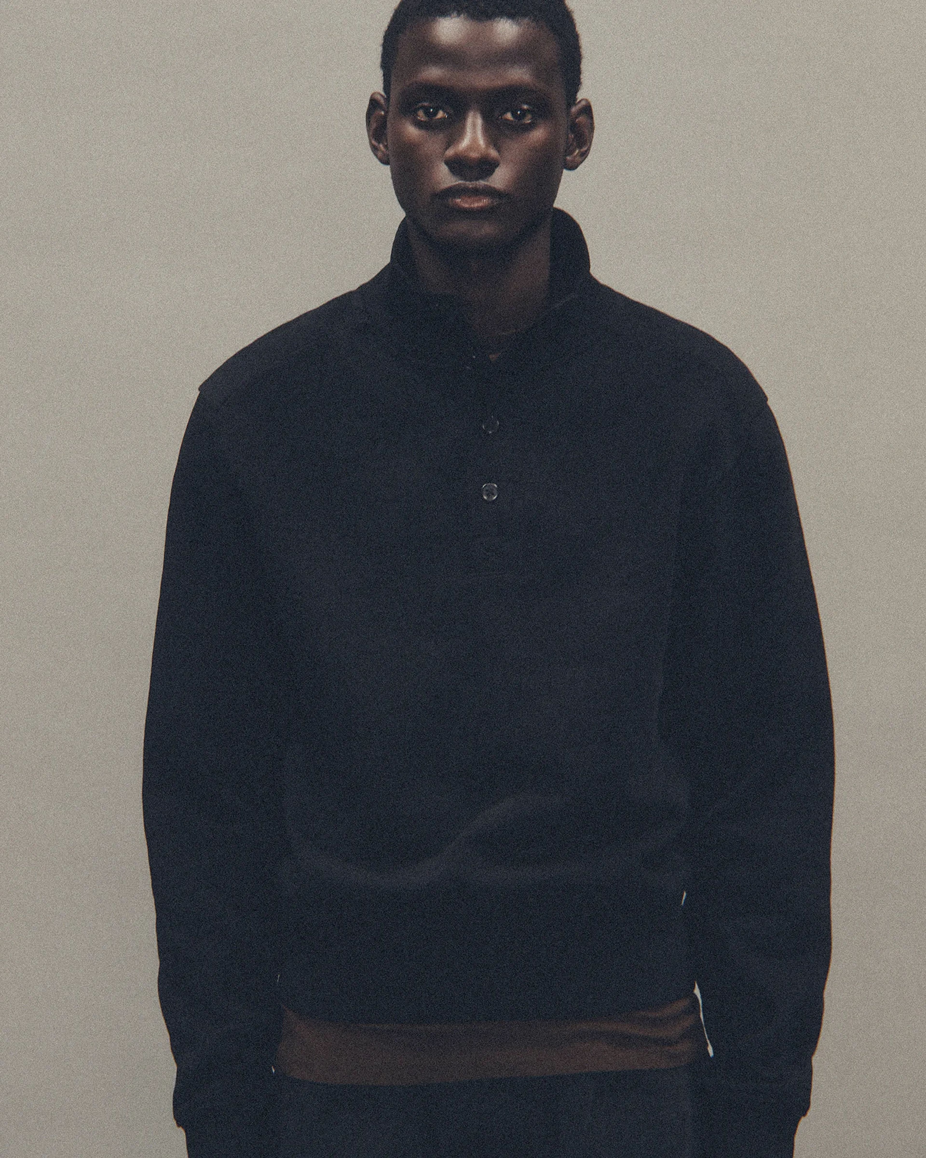 Port Pullover Black - Image 4