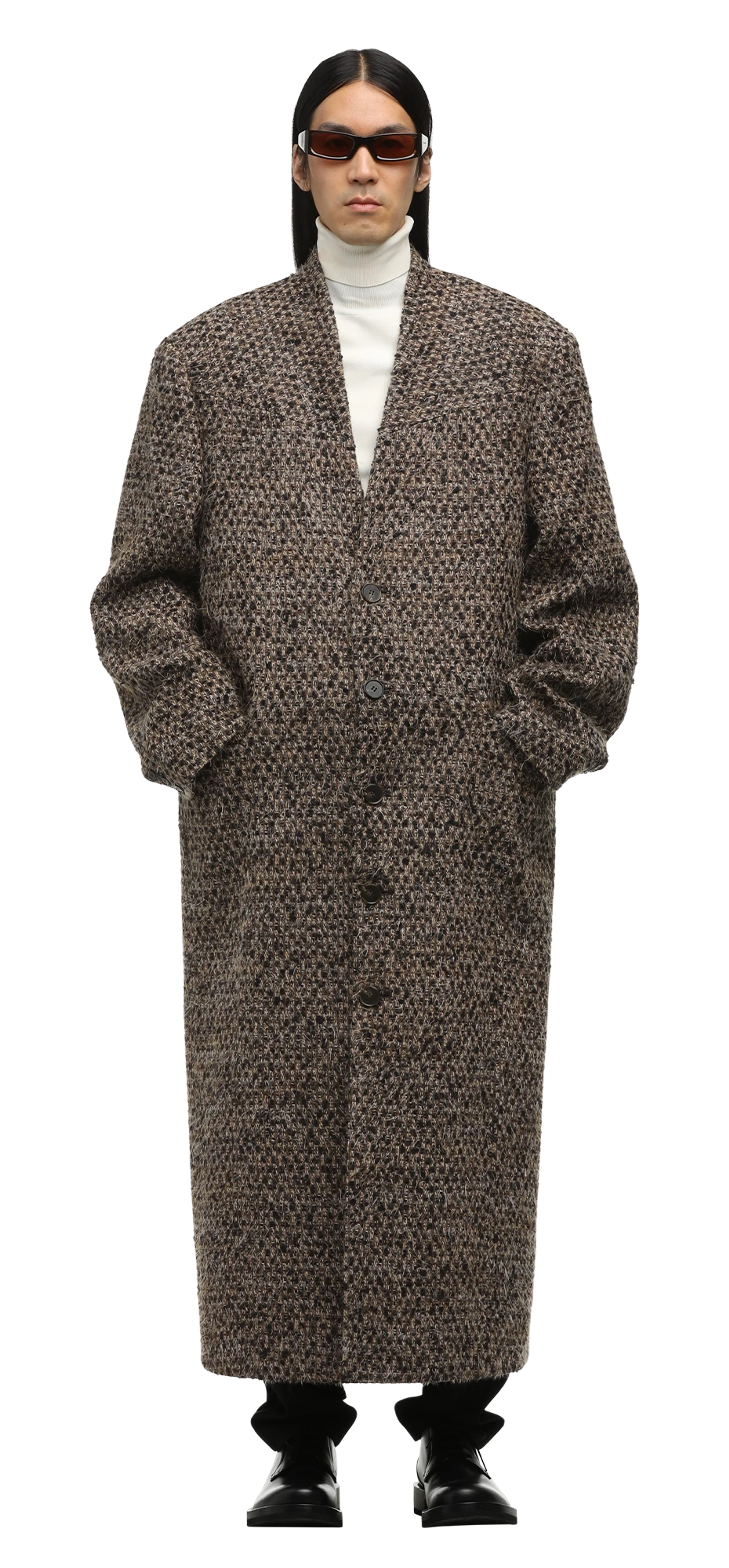 mute-coat-multi-brown character front view