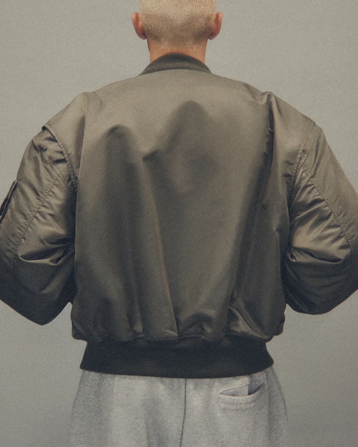 cropped broad bomber khaki - entire studios