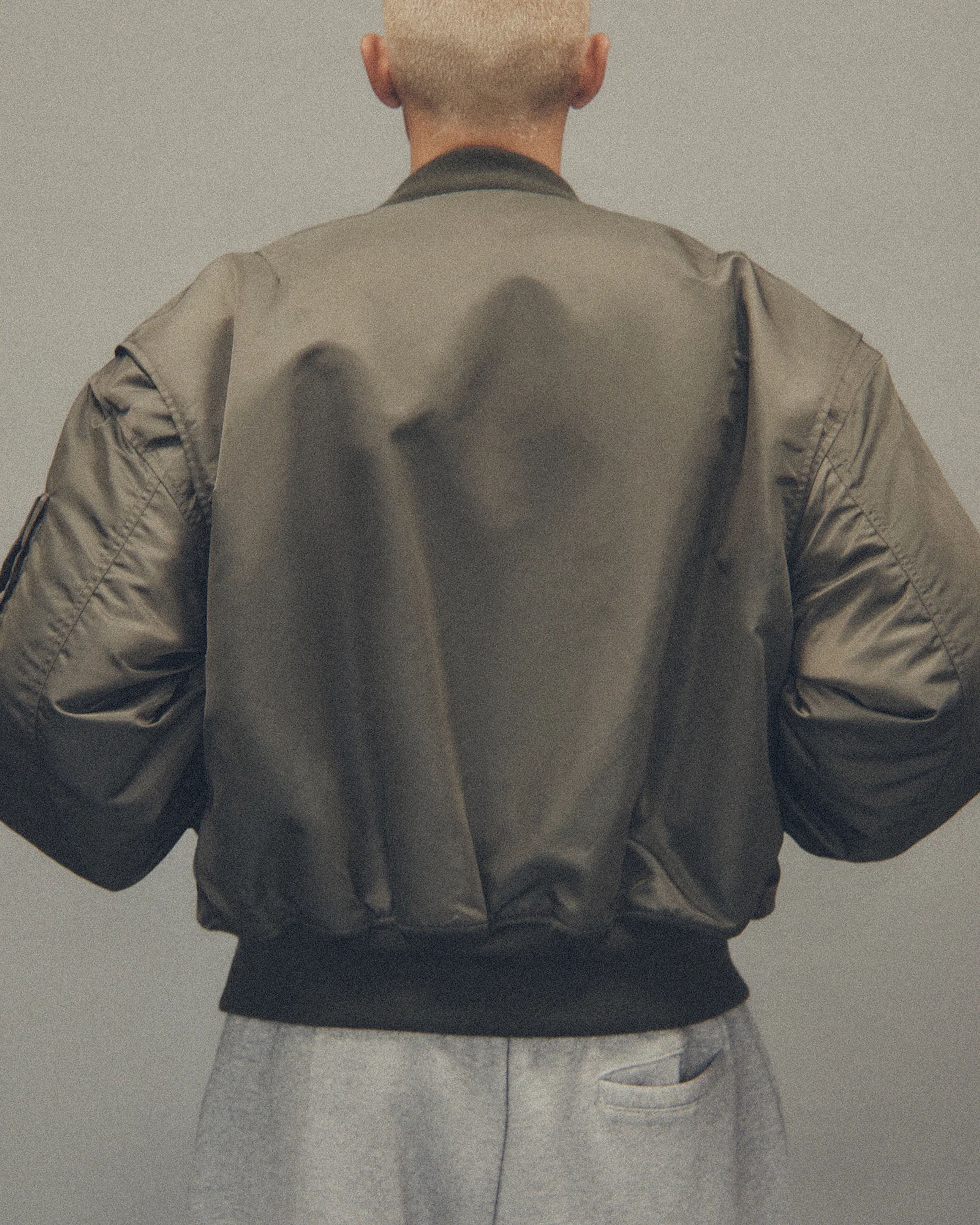 Cropped Broad Bomber Khaki - Image 3