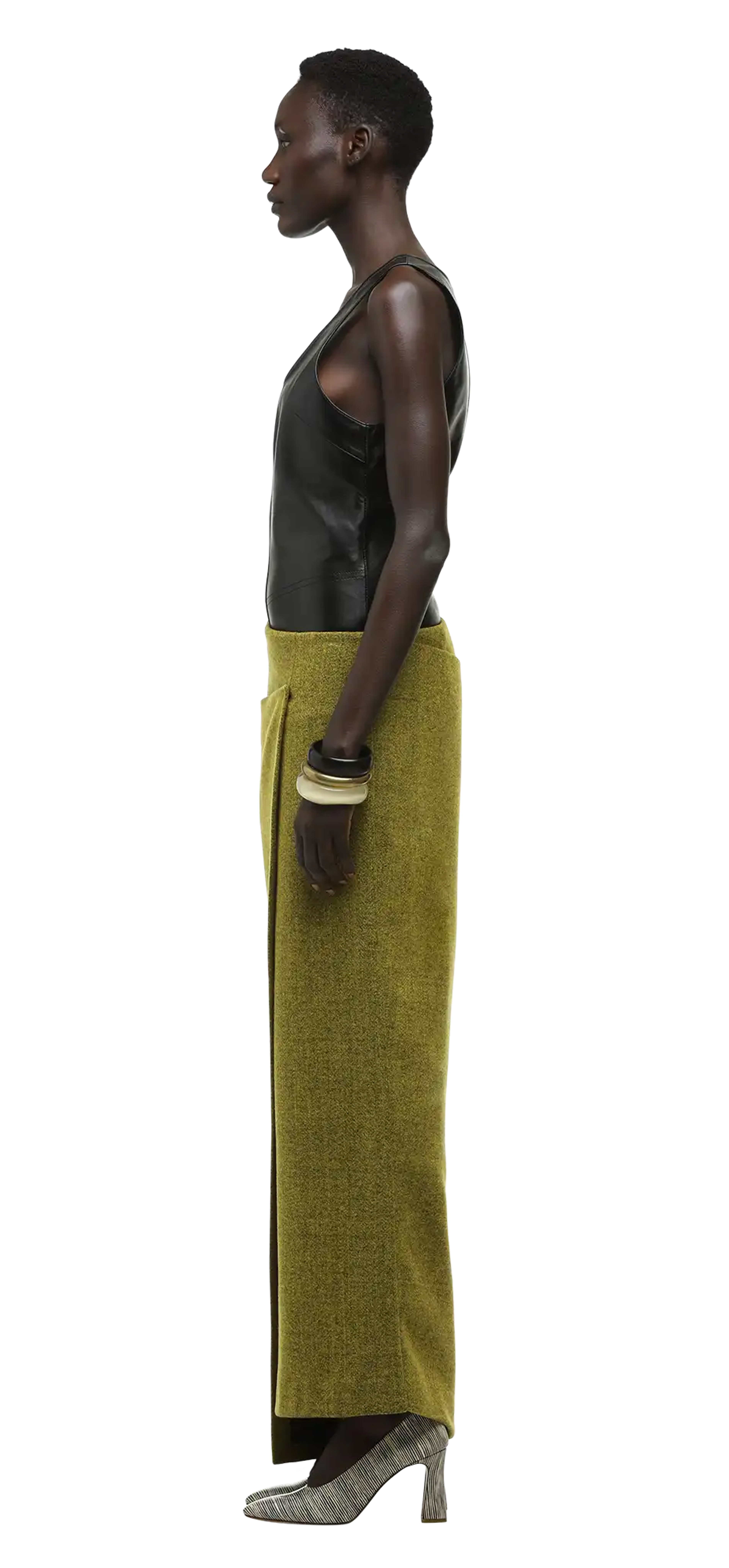 wrap-skirt-spiced character left view