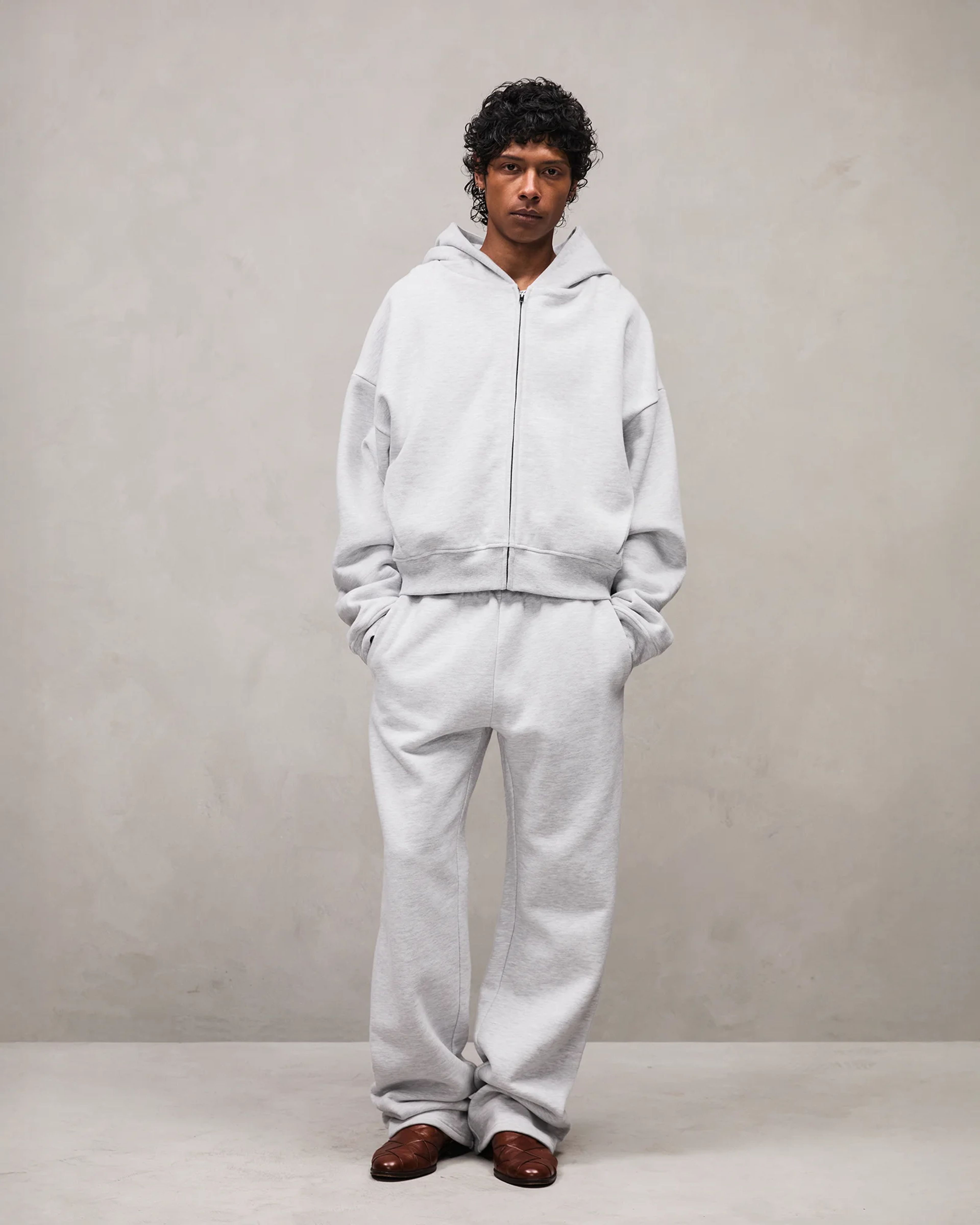 Straight Leg Sweatpant Heather Grey - Image 4