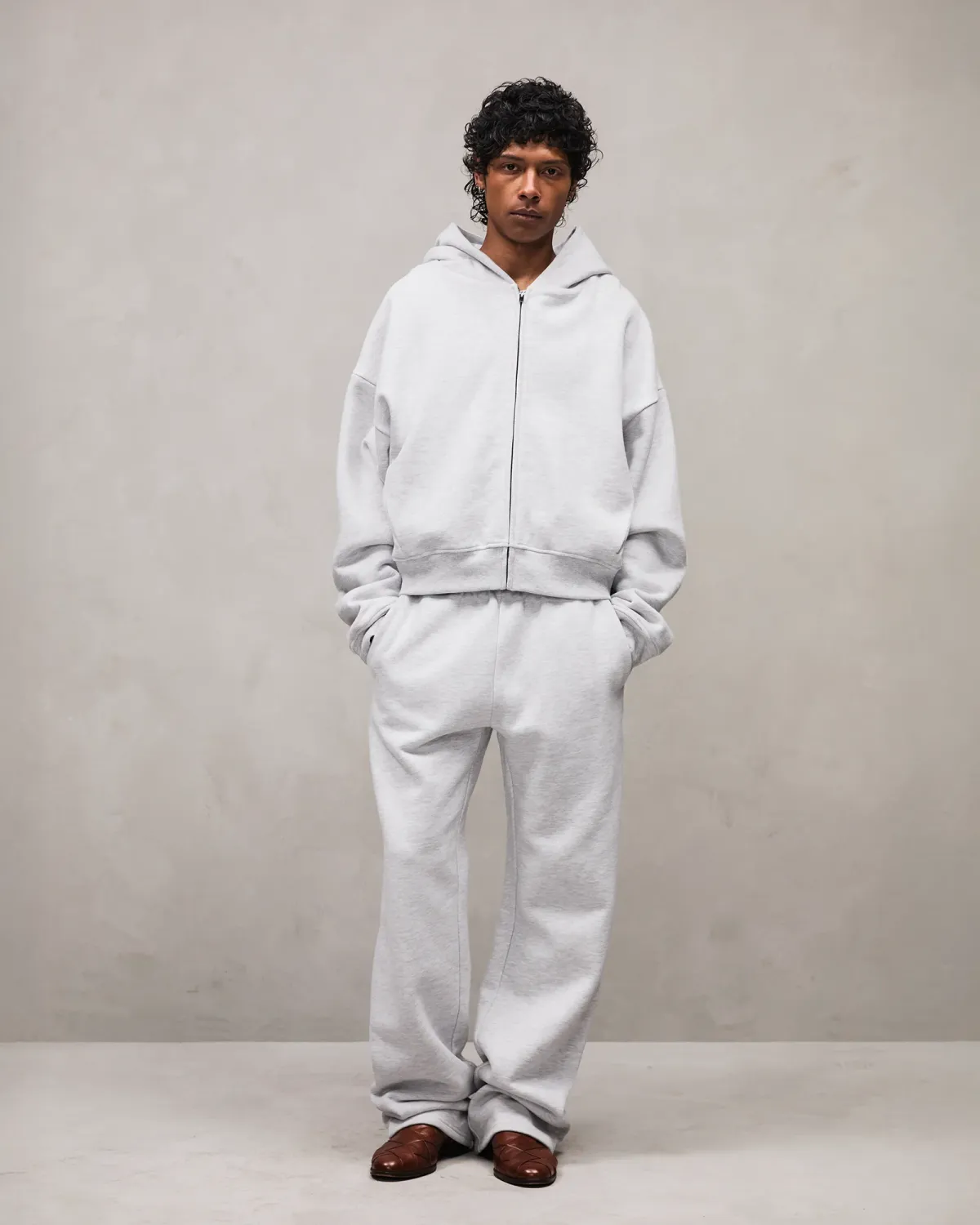 Straight Leg Sweatpant Heather Grey - Image 4