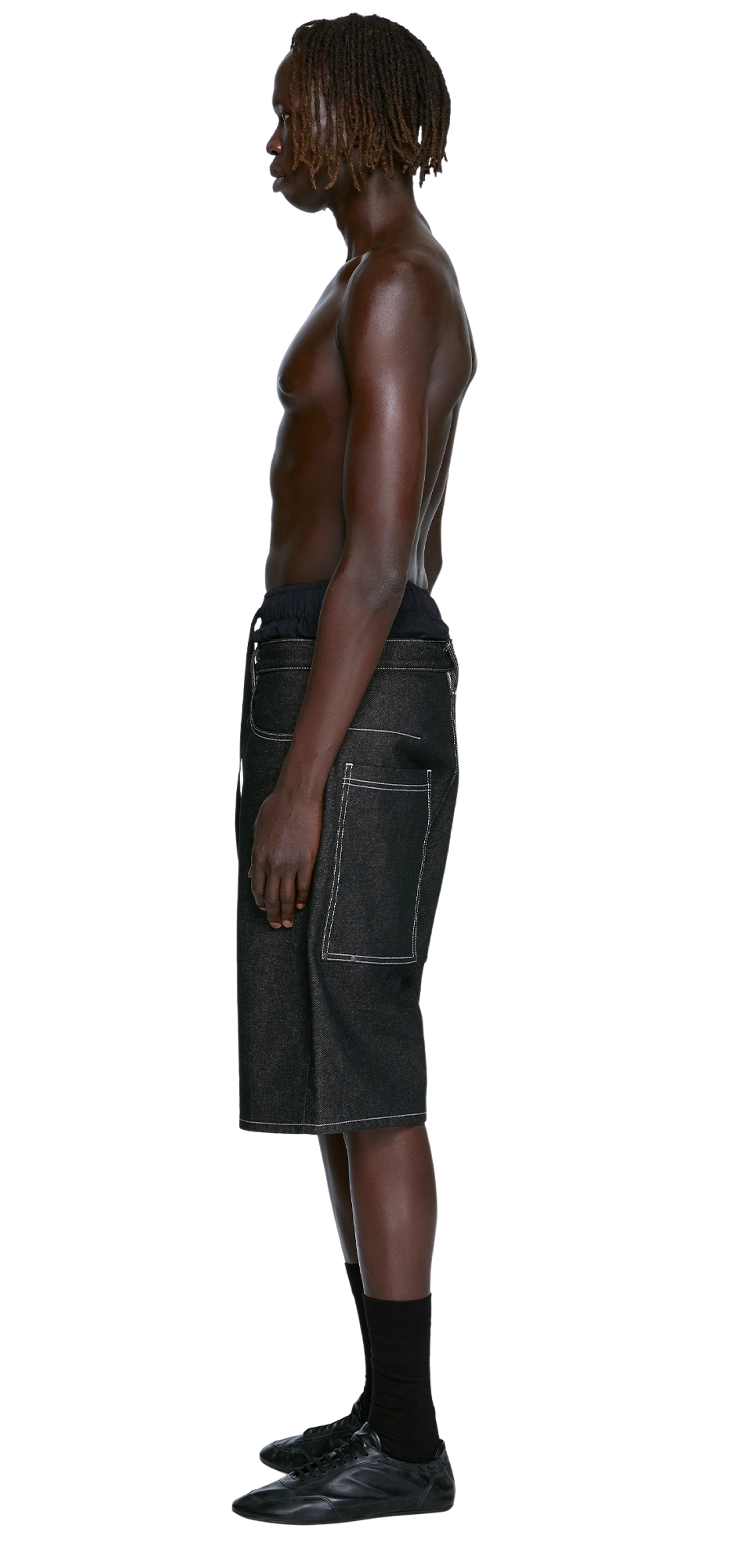 field-short-raw-black character left view