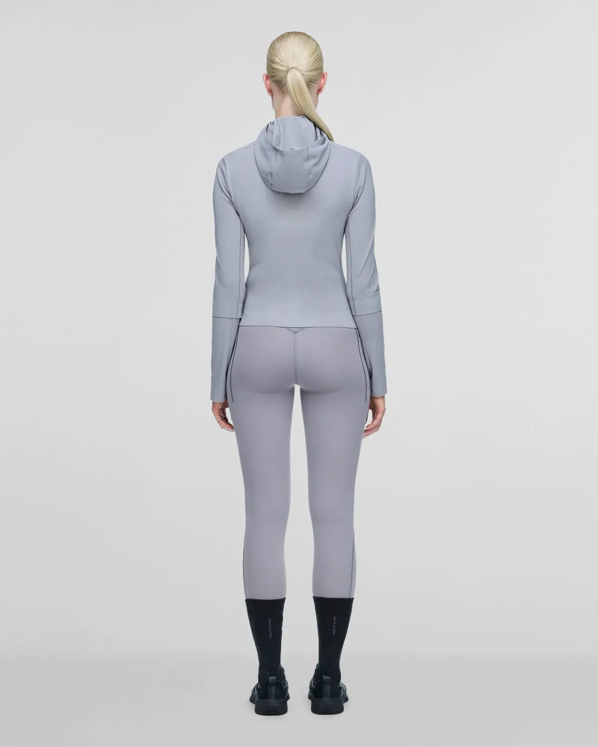 Training Midlayer Dove Grey - Image 7