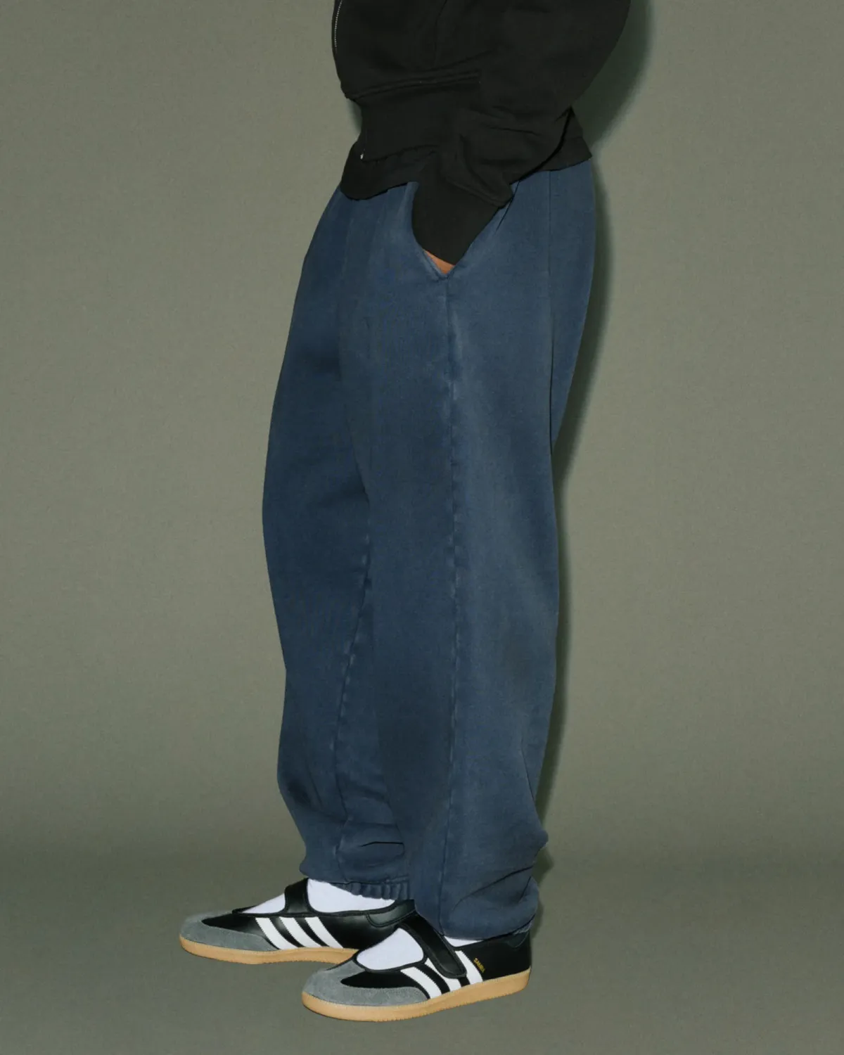 Standard Sweat Salted Navy - Image 2