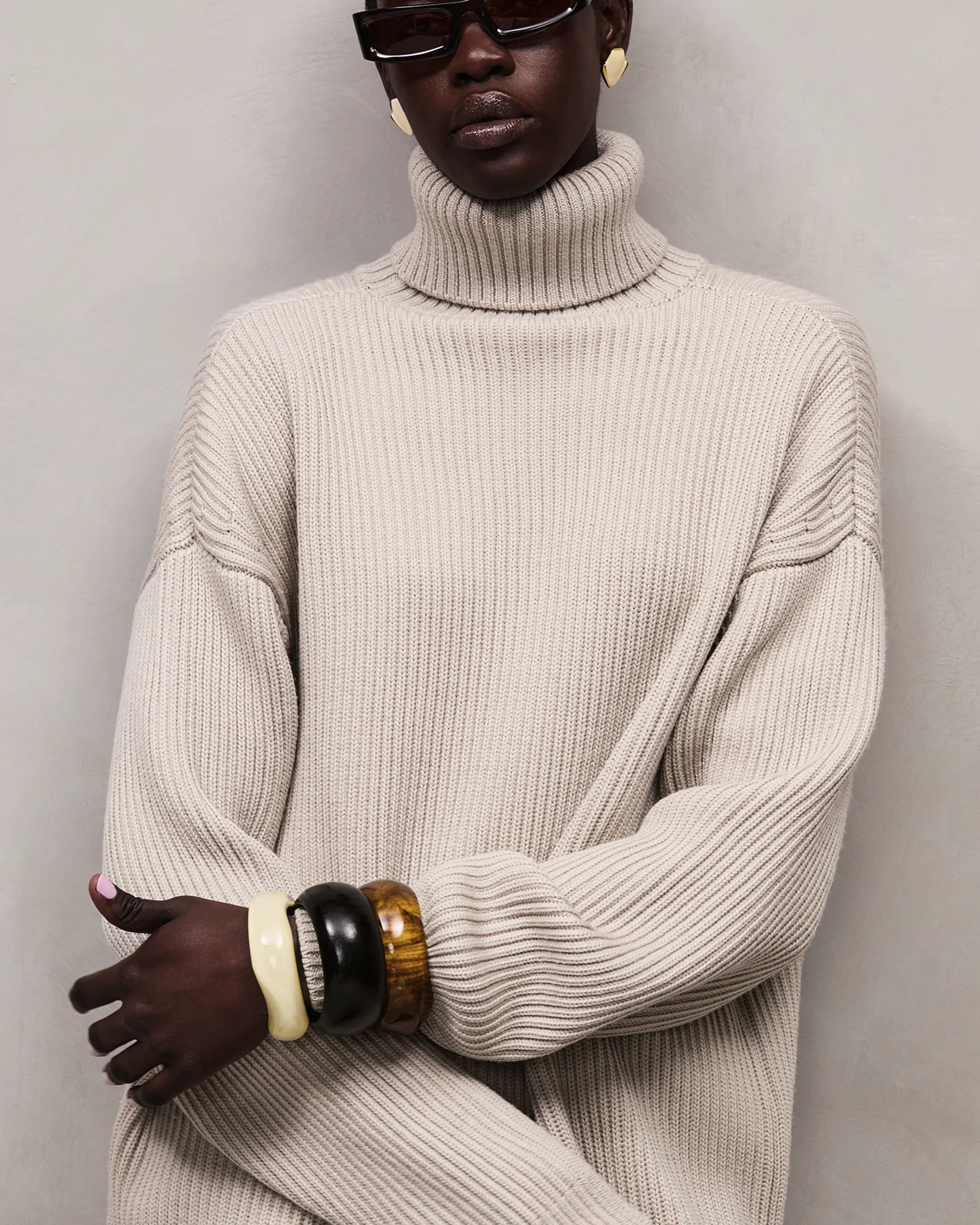 Chunky Turtleneck Beige - Image 2