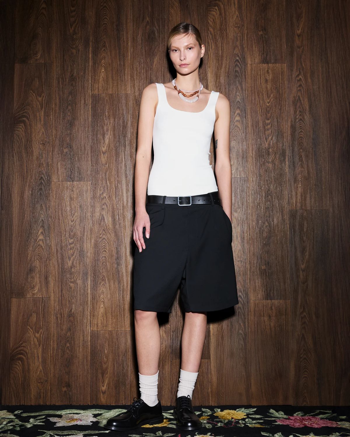 tailored short black - entire studios