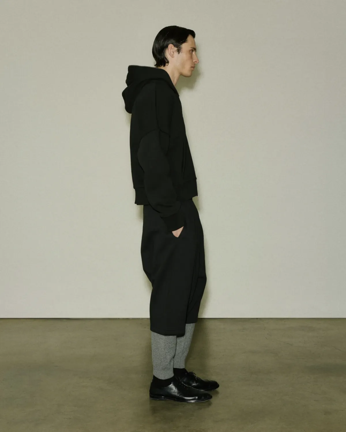 Drop Short Black - Image 3
