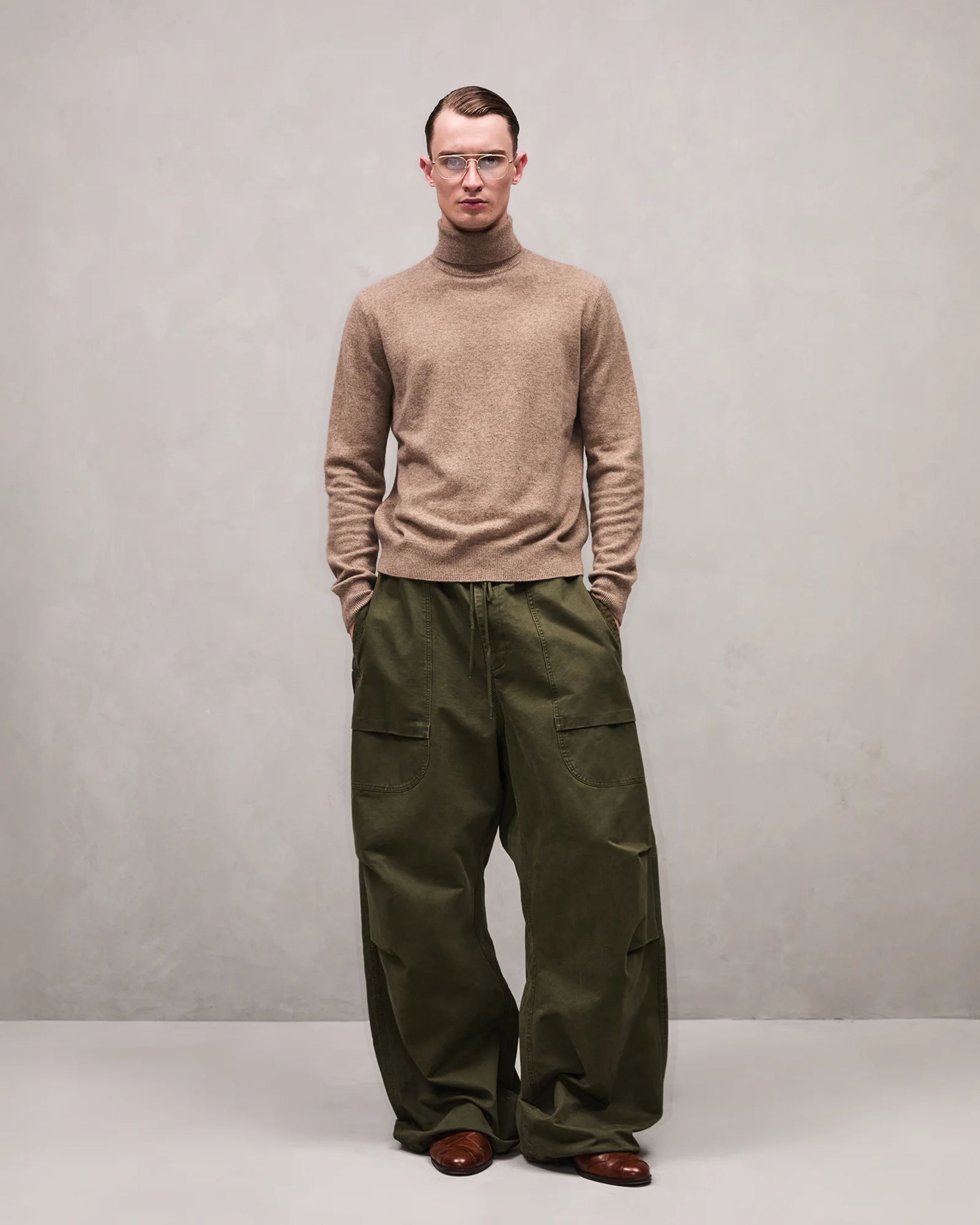 barren-cargo-pine photo model