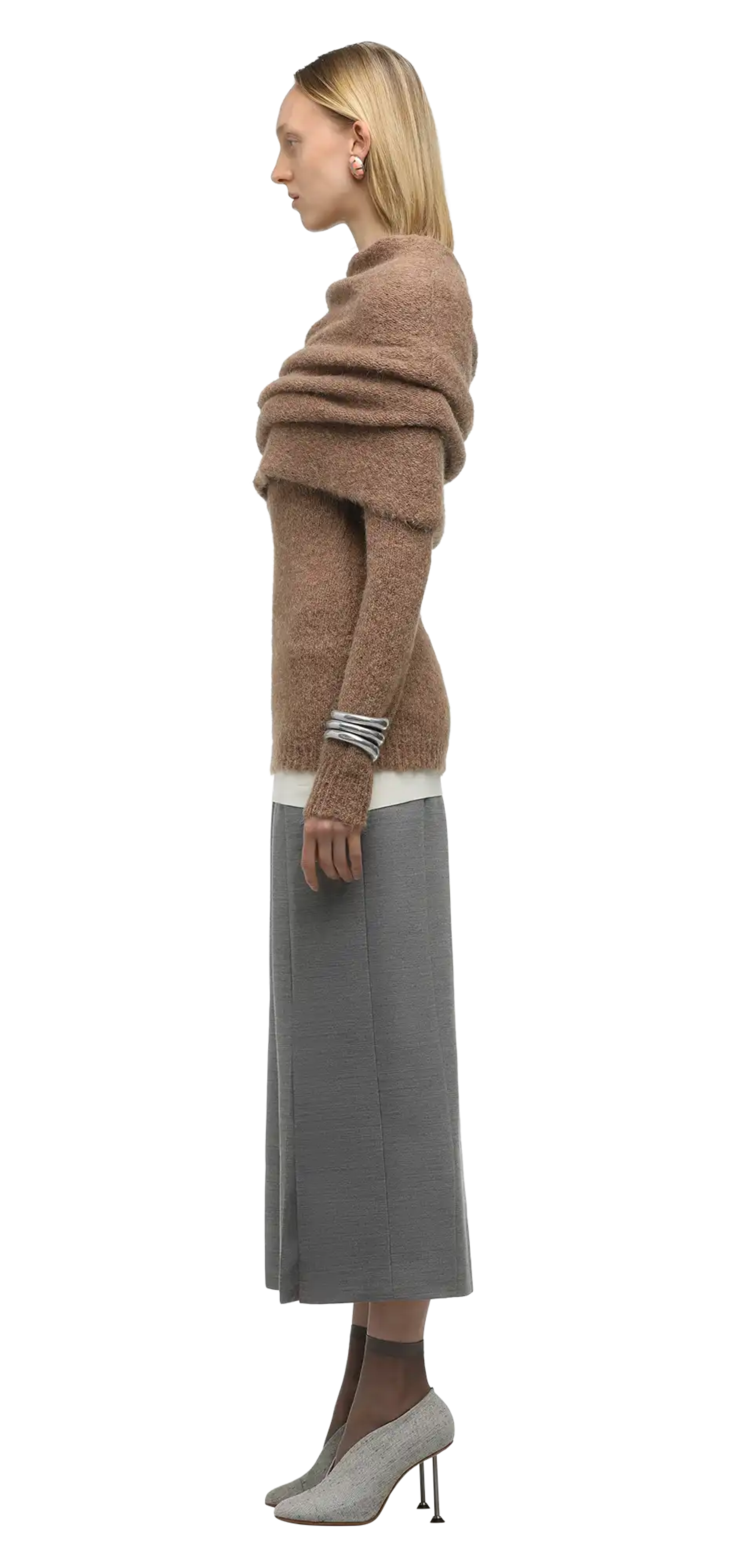 bound-top-rye character left view