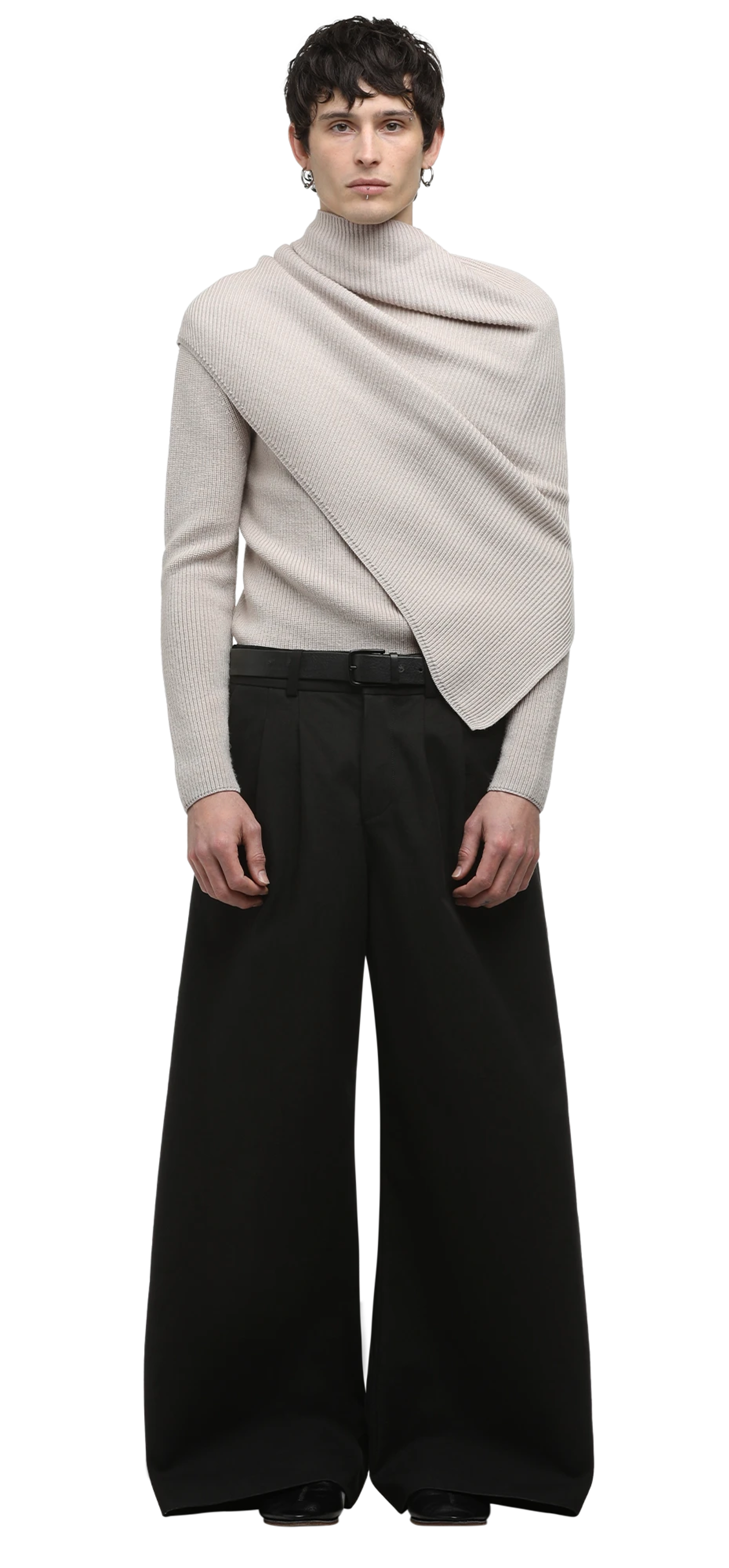 wrap-sweater-soy character front view