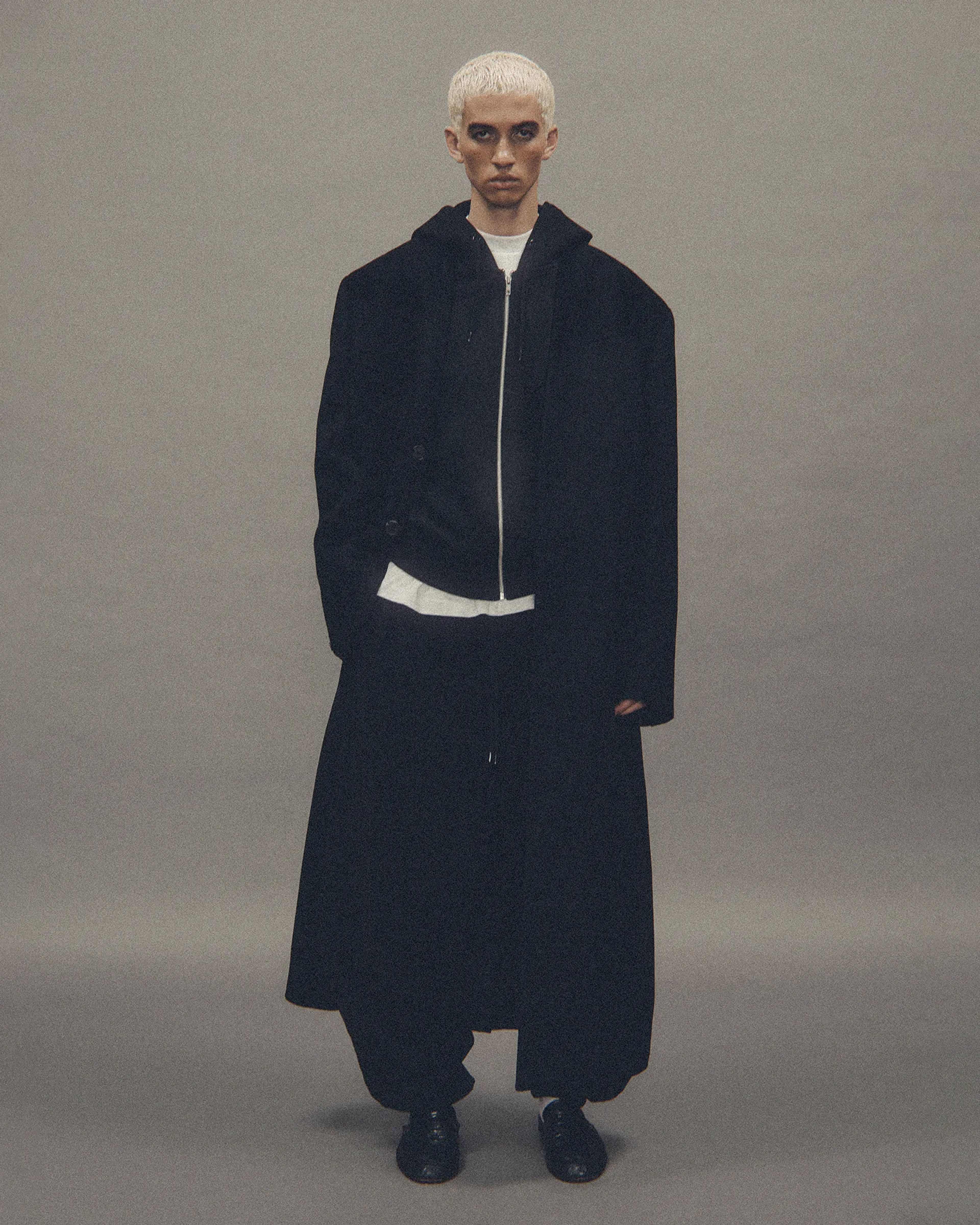 Slim Zip Up Black - Image 5