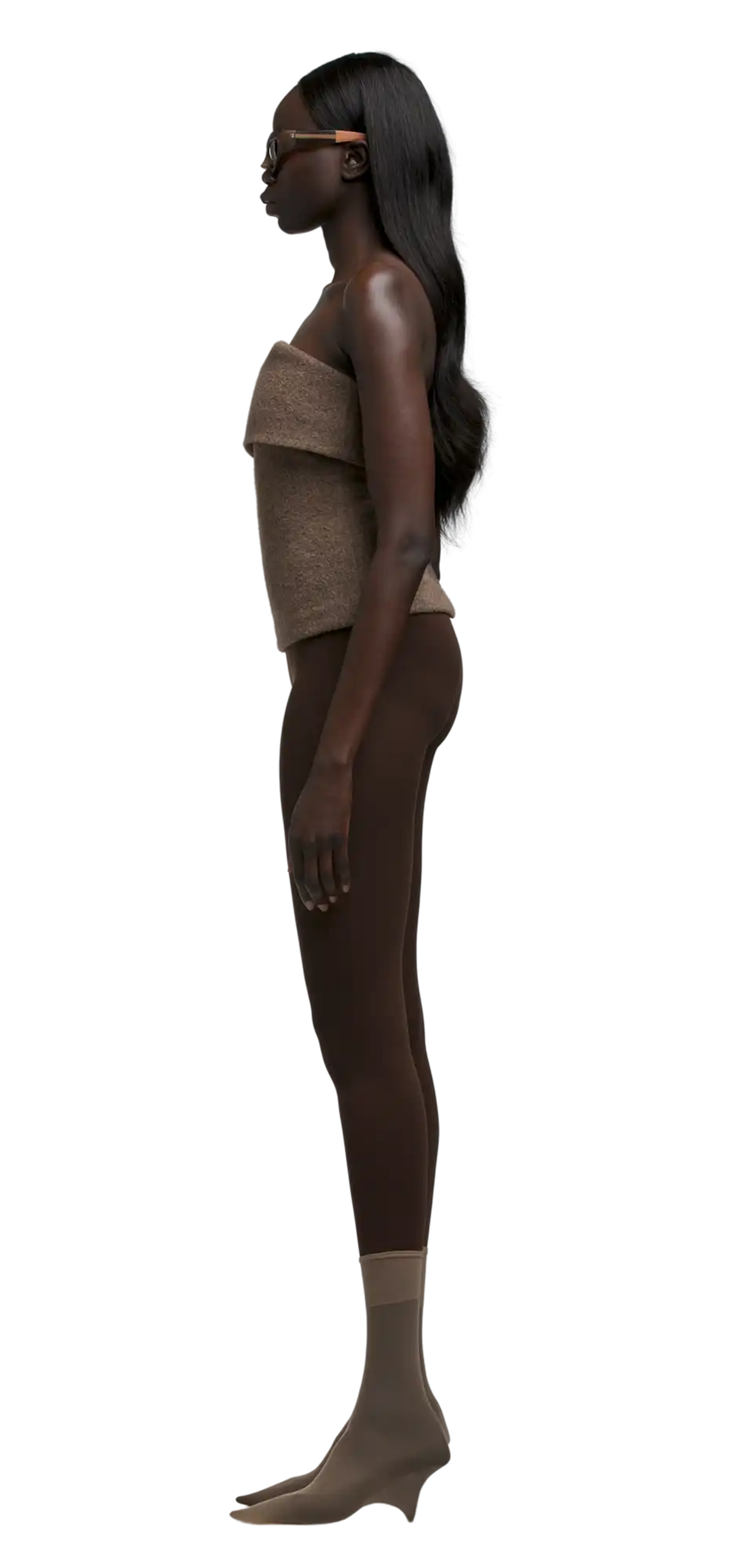 lap-top-woven-hills character left view