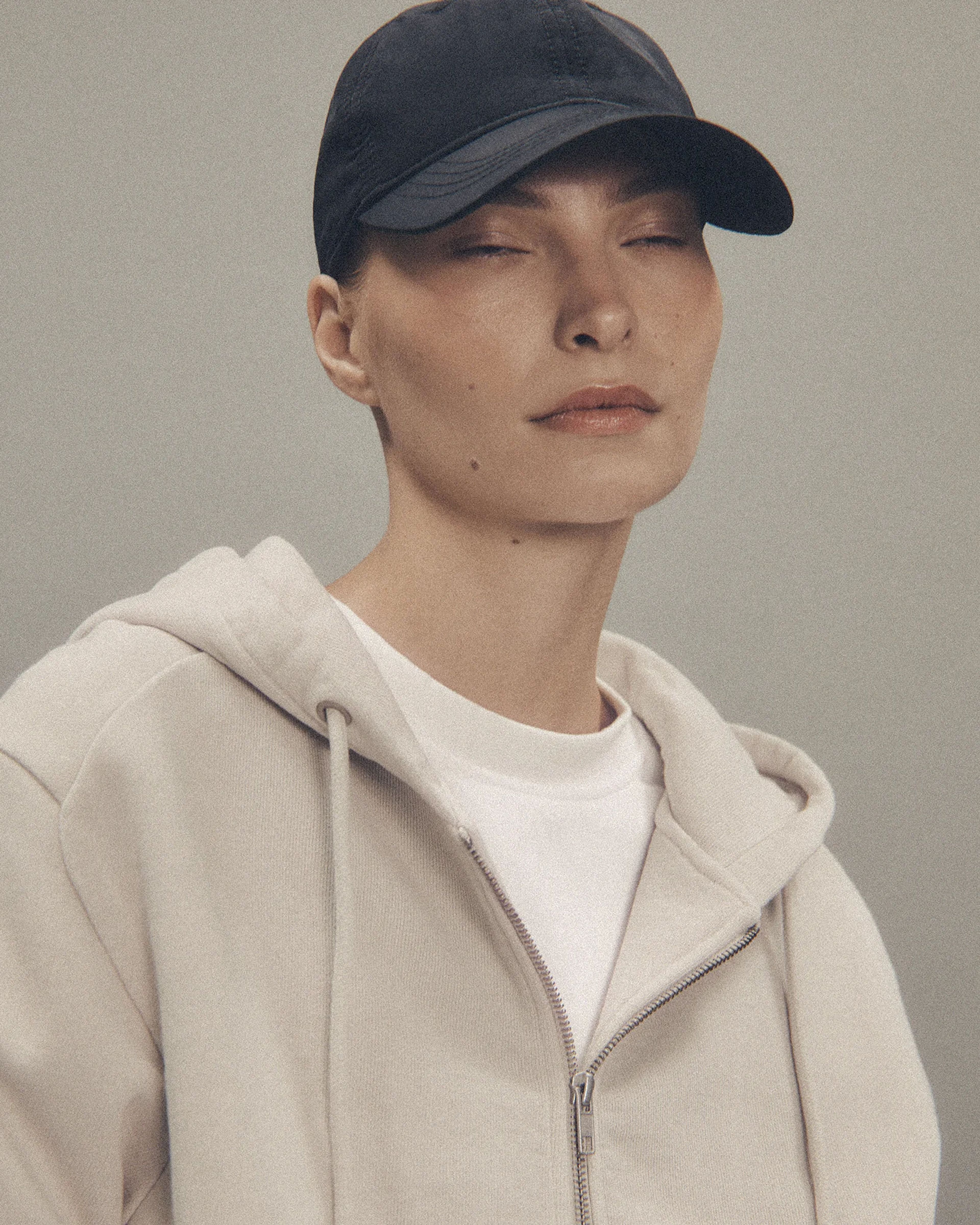 Slim Zip Up Off White - Image 4