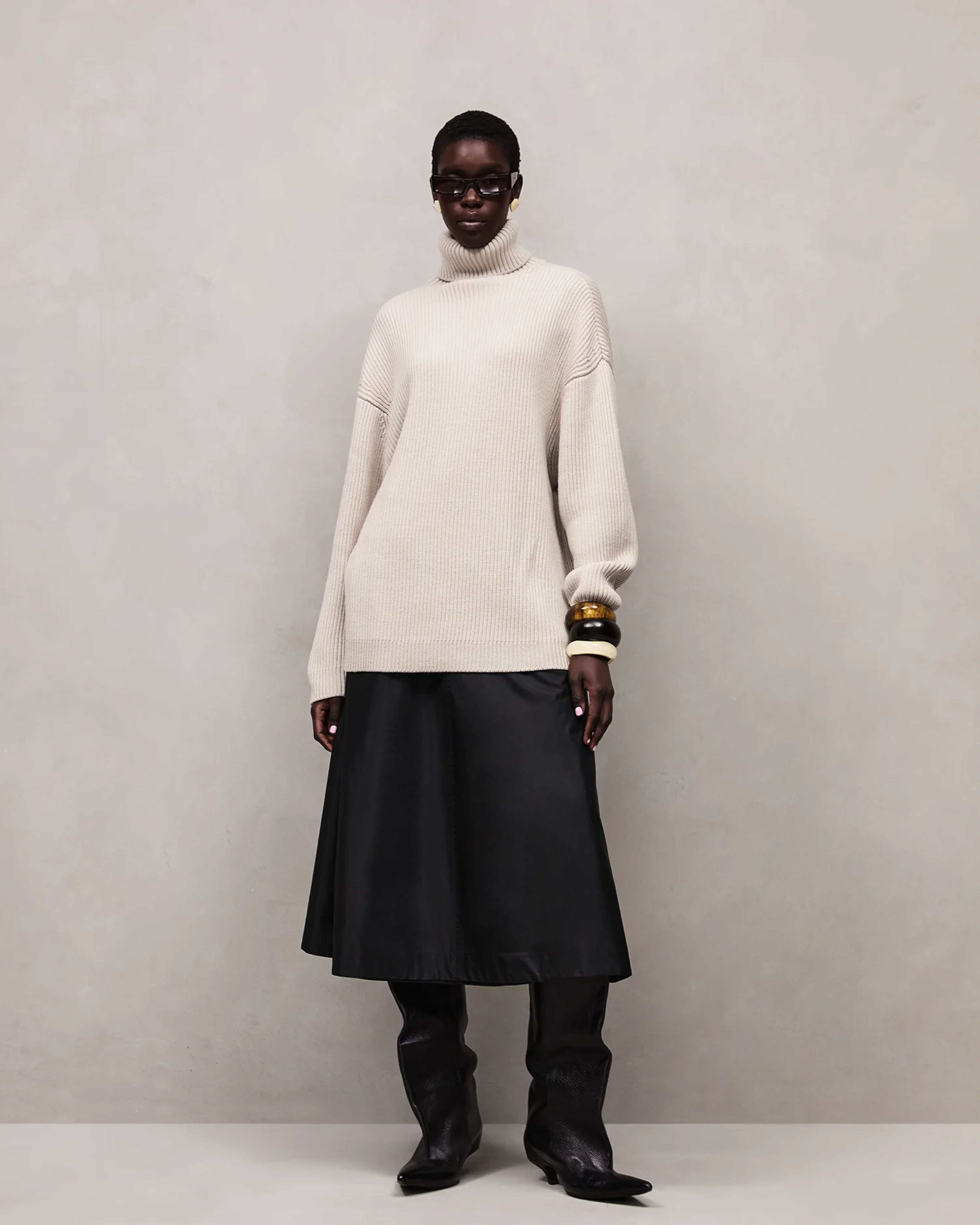 Chunky Turtleneck Beige - Image 1