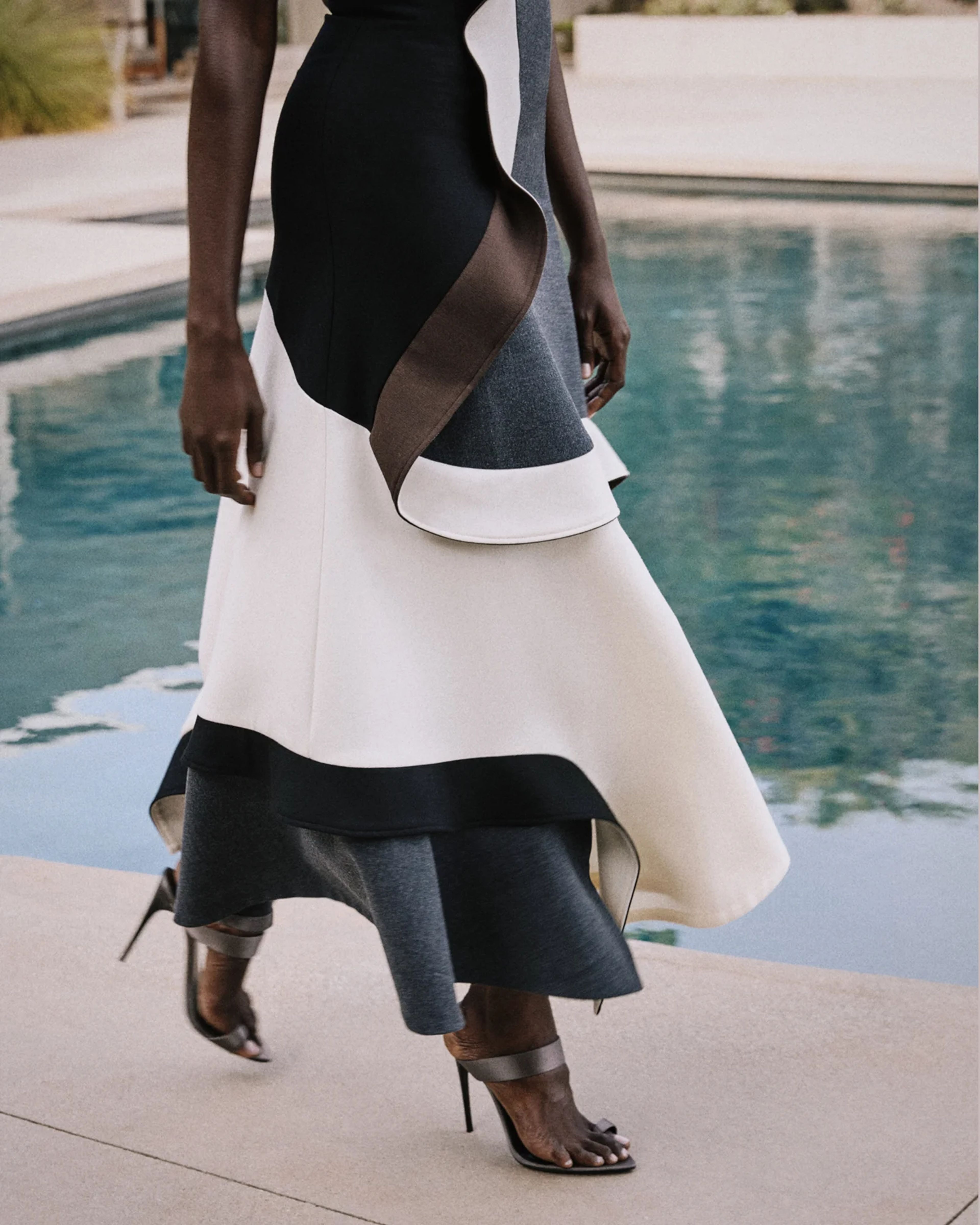 Trist Dress Emperador - Image 1