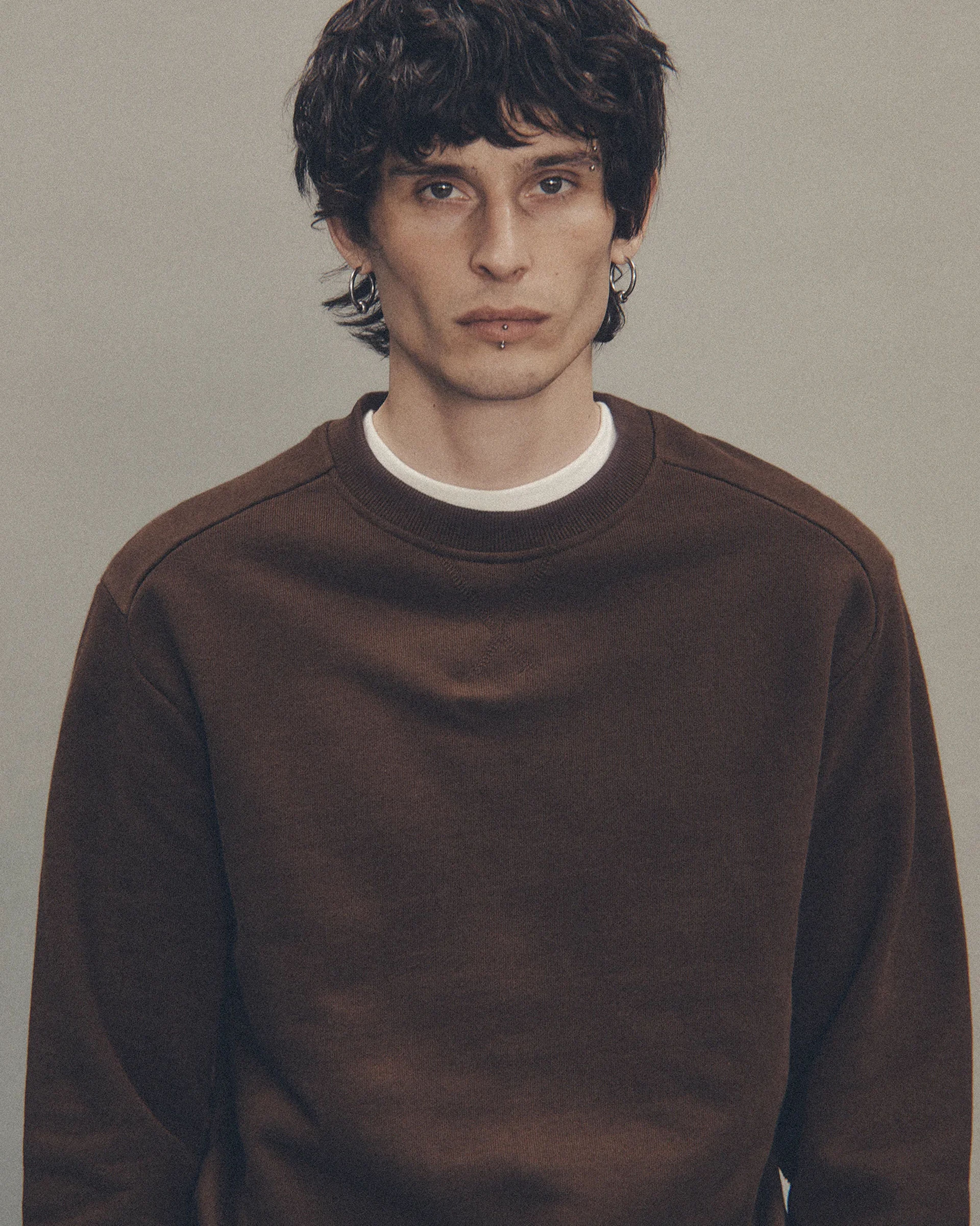 Pod Crew Brunette - Image 5