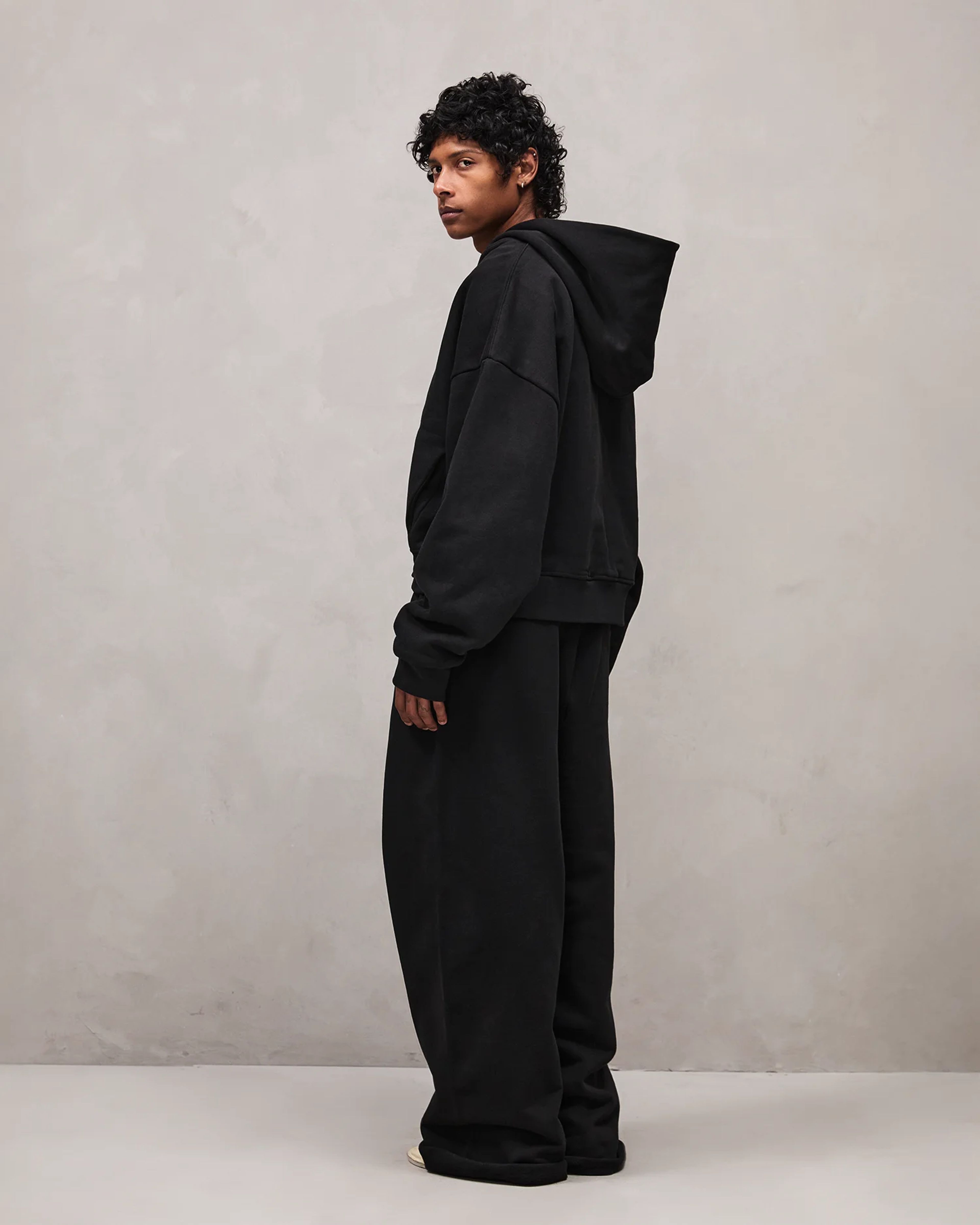 Thermal Hood Black - Image 2