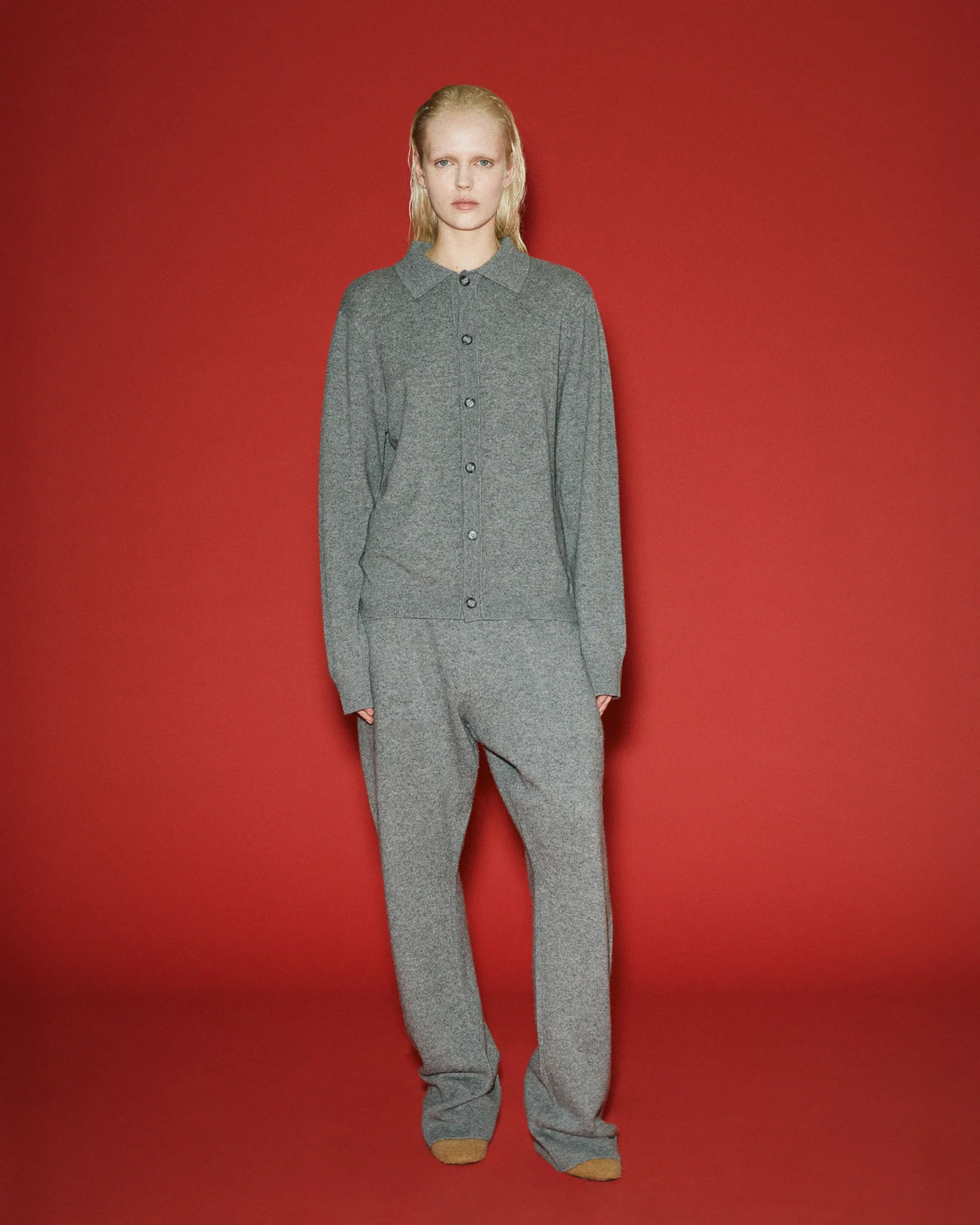 Ledge Cashmere Sweater Concrete - Image 1