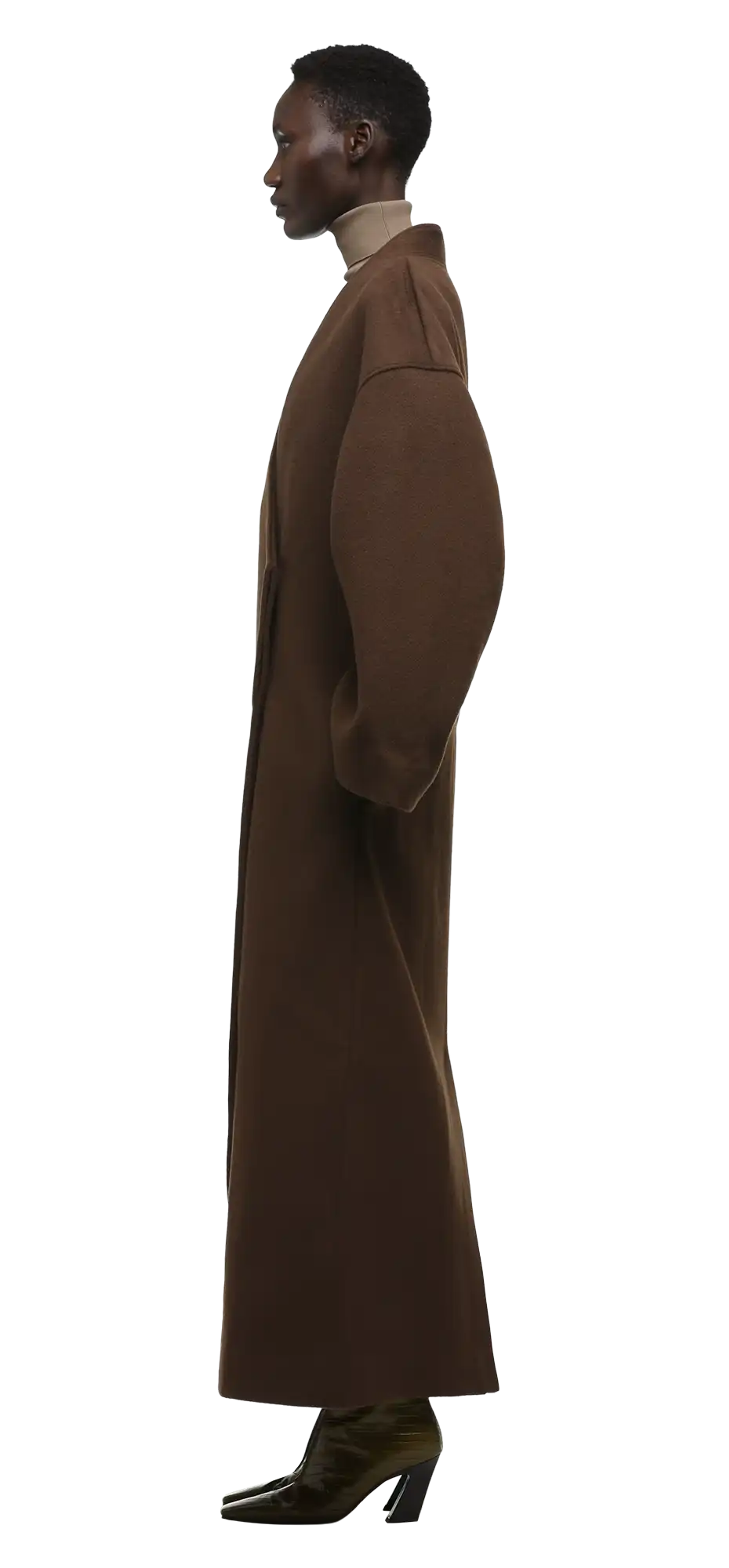 rondo-coat-umber character left view