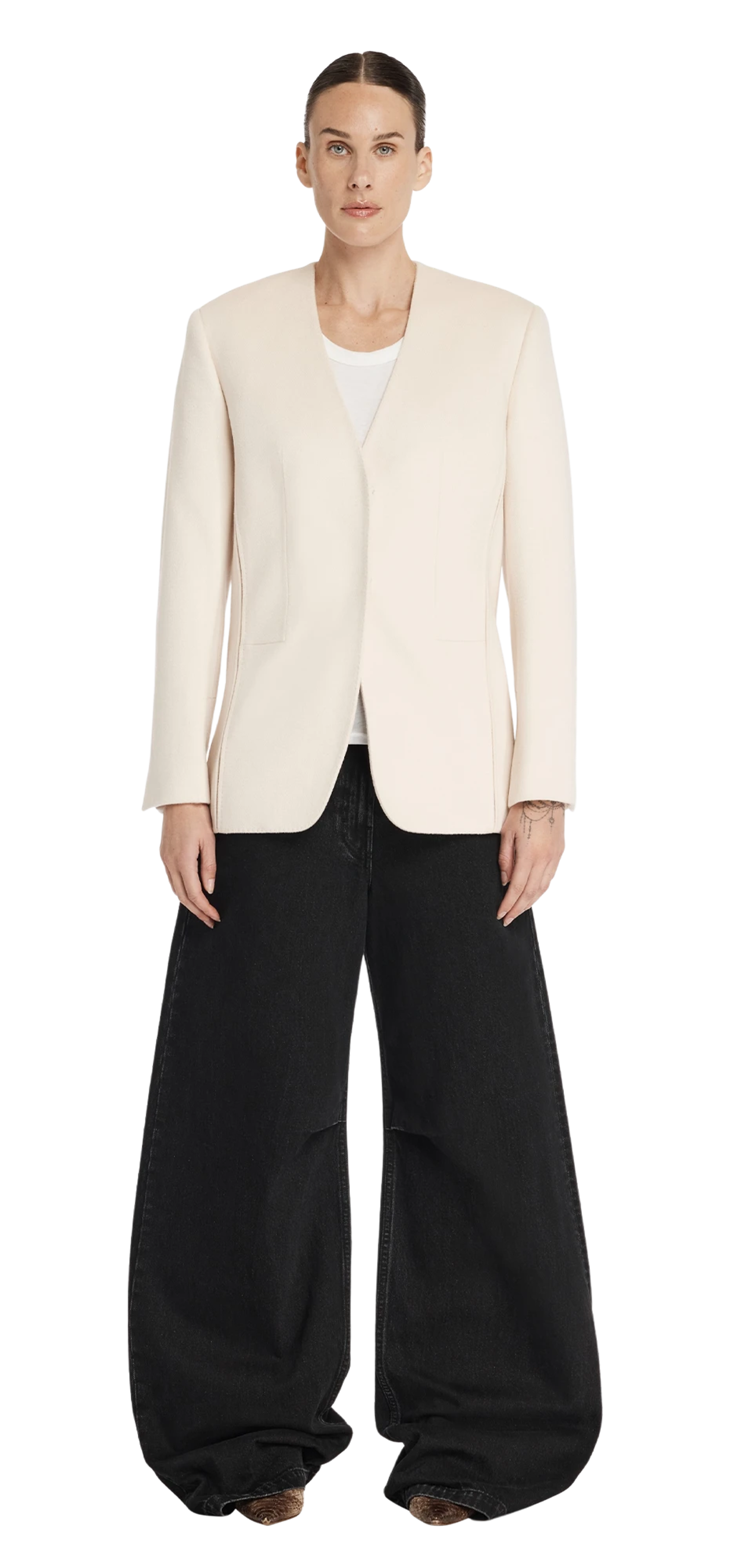 dem-jeans-magnetite character front view