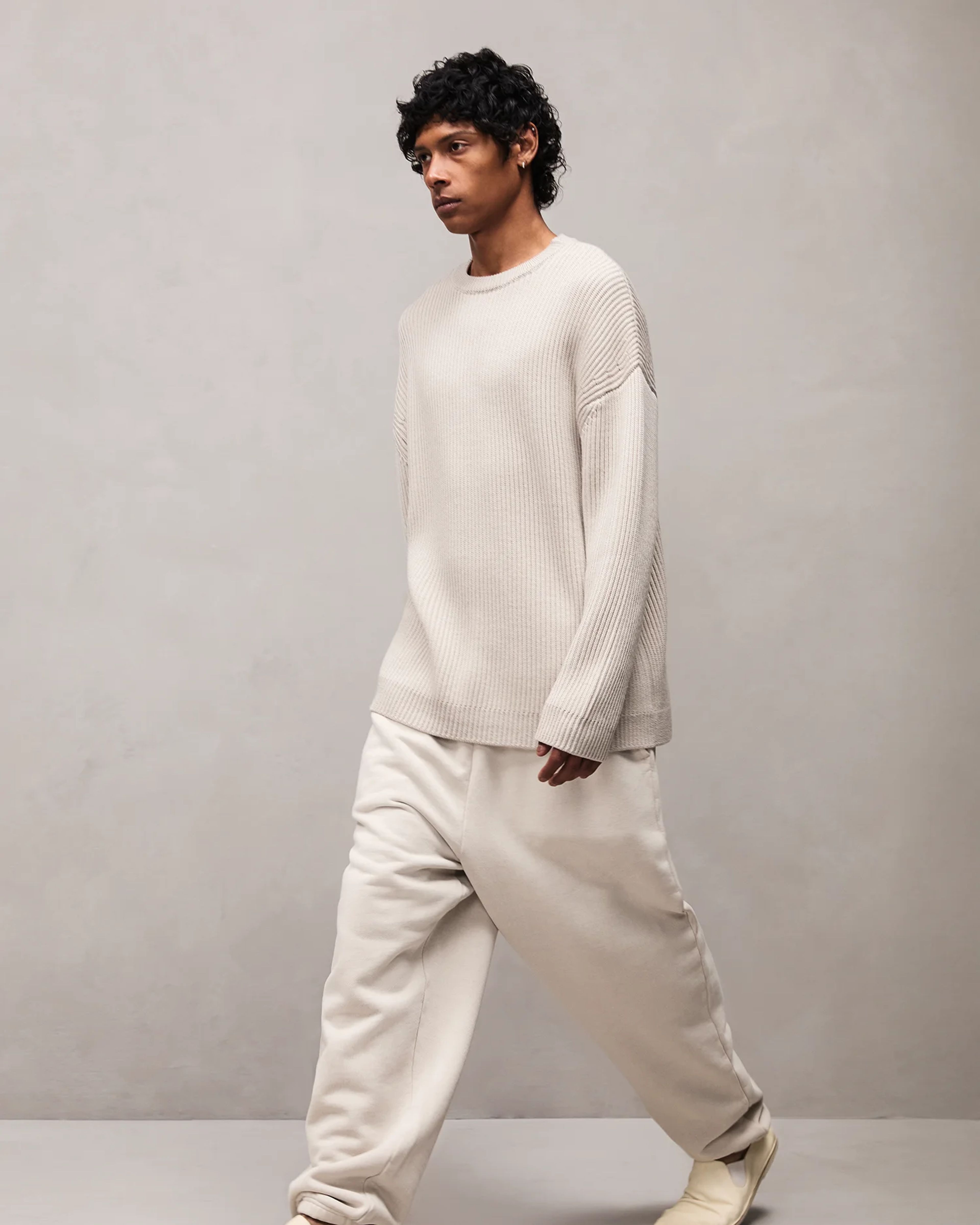 Oversize Knit Crewneck Beige - Image 5